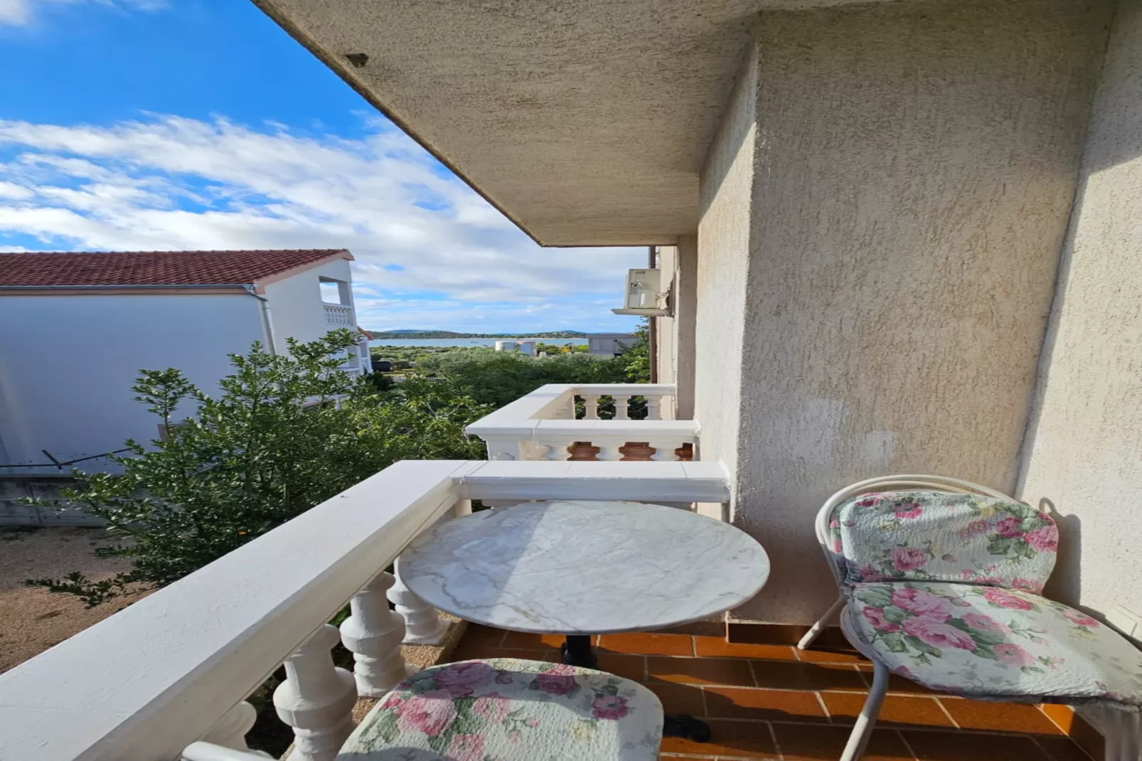 Apartments Nestor - studio apartment A3-Terrasbalkon