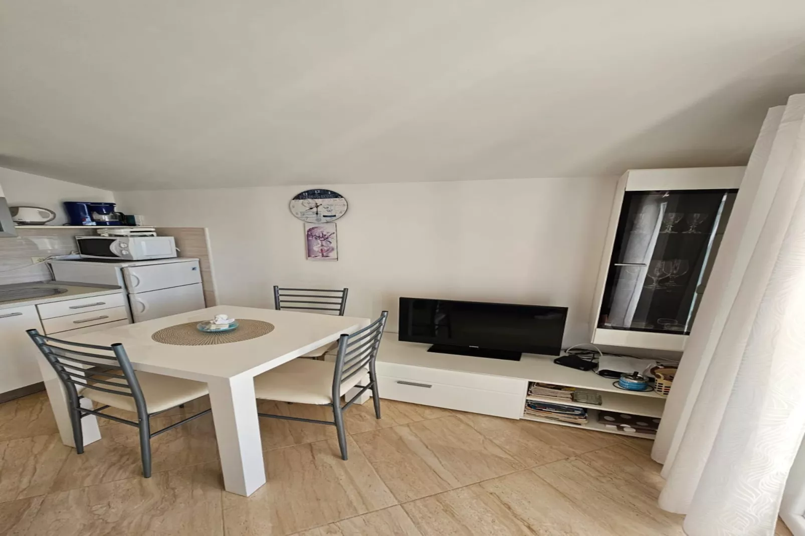 Apartments Olga - two bedroom apartment A4-Eetkamer