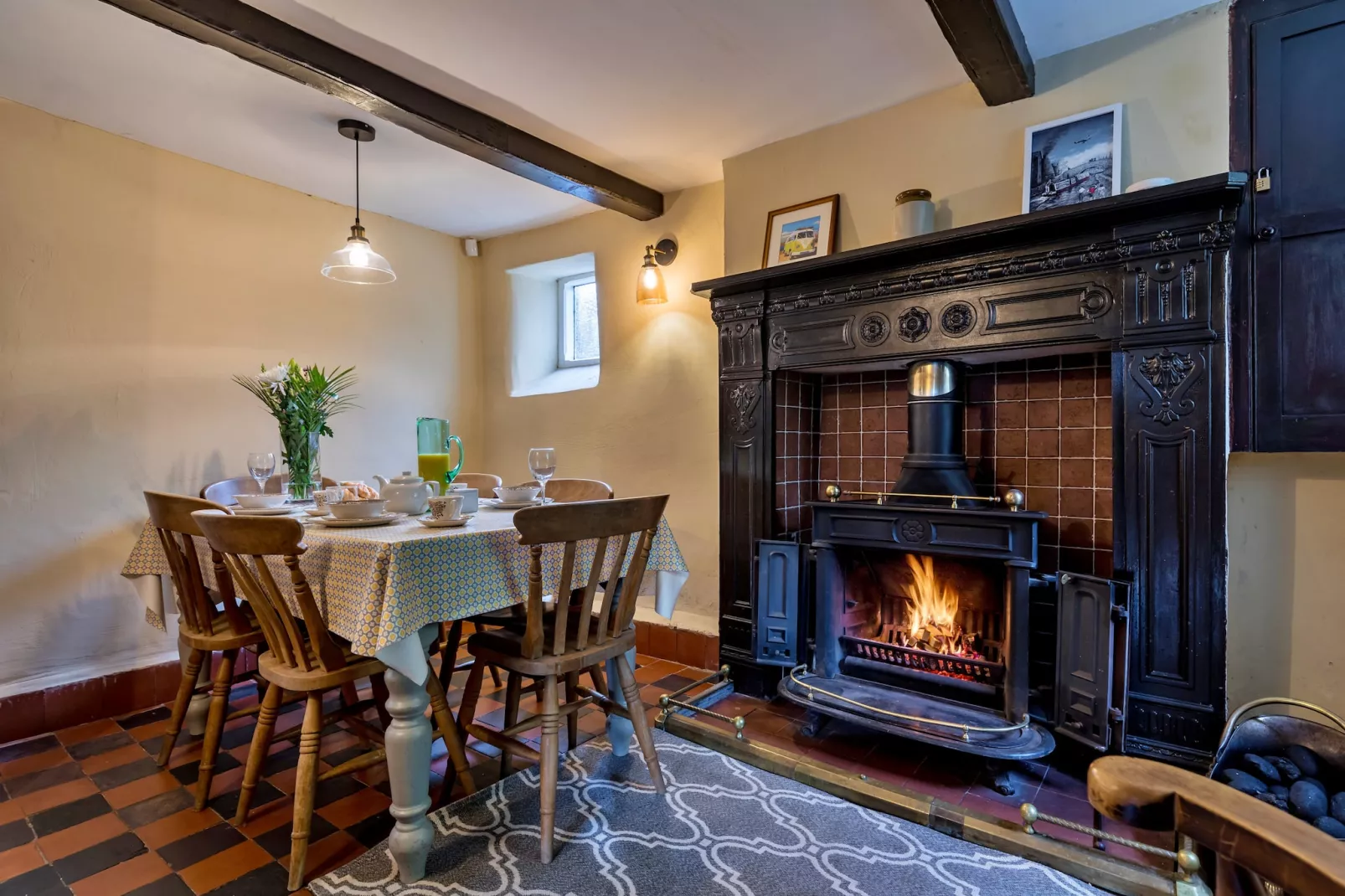 Spring Cottage-Eetkamer