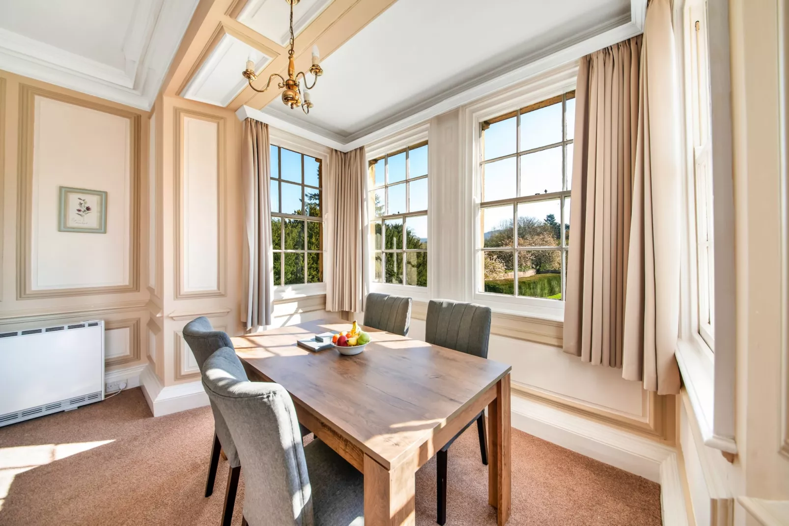 Sutton Hall Apt-Eetkamer