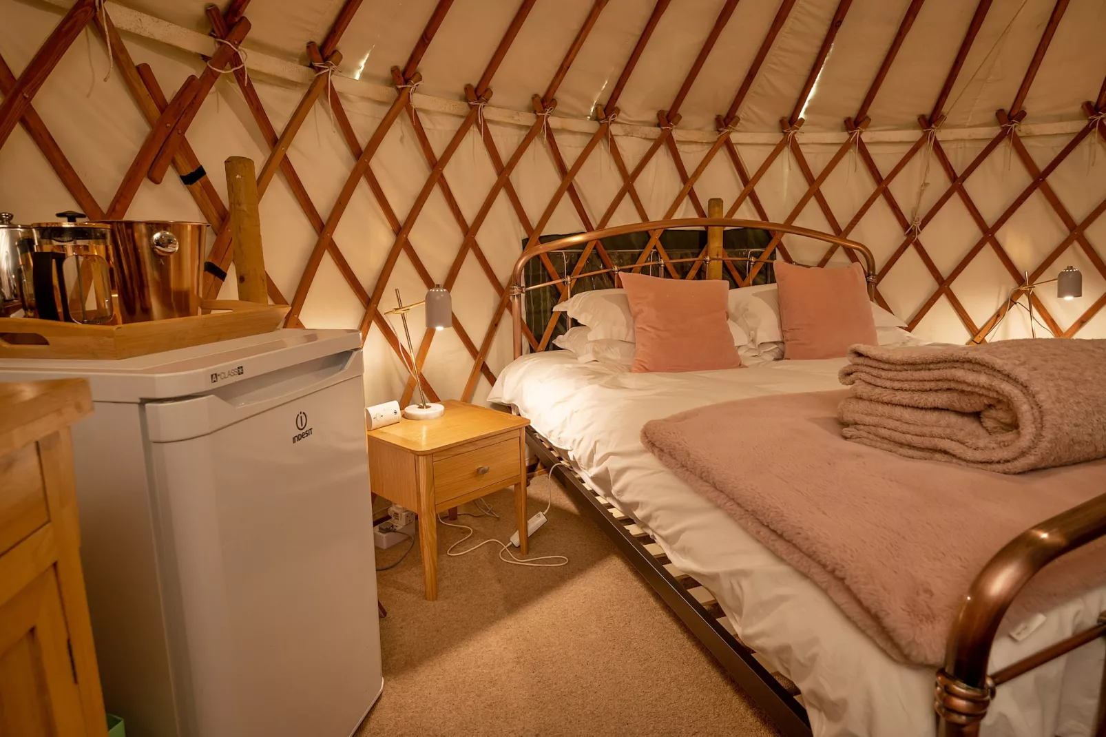 Bramble Yurt-Slaapkamer