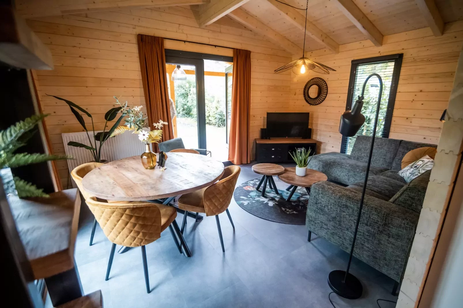 4-persoons wellness lodge-Woonkamer