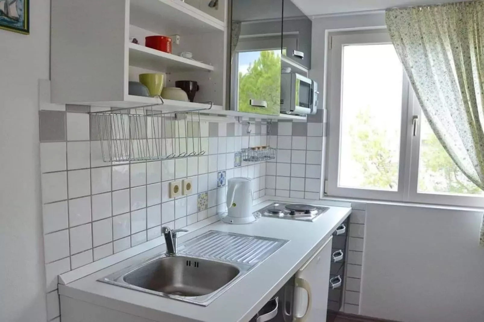 Blissful Bay Apartments Vrboska - One Bedroom Apartment with Balcony (owner Smokva)-Keuken