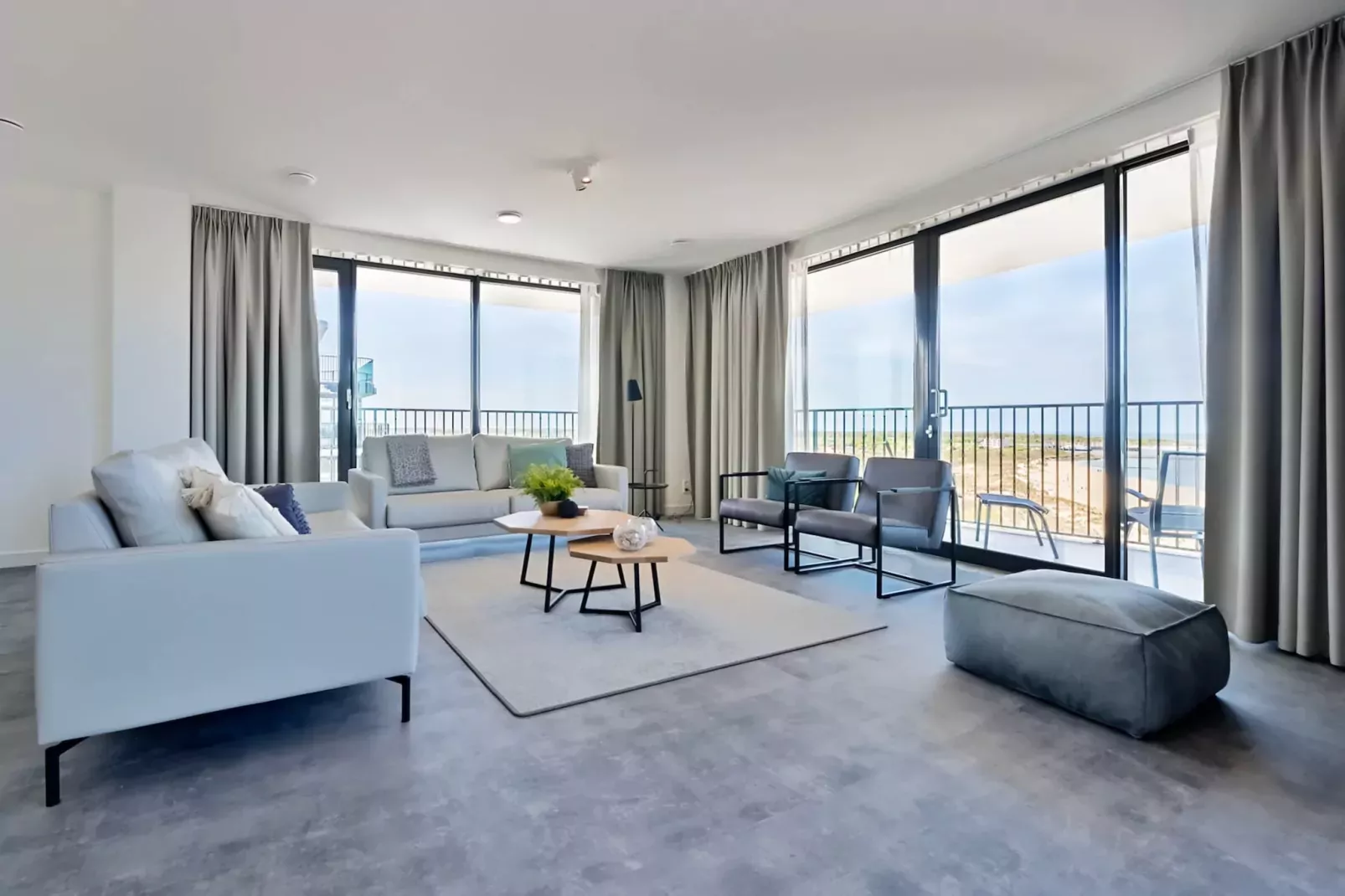 Breskens Apartments & Penthouses 8-Buitenkant zomer