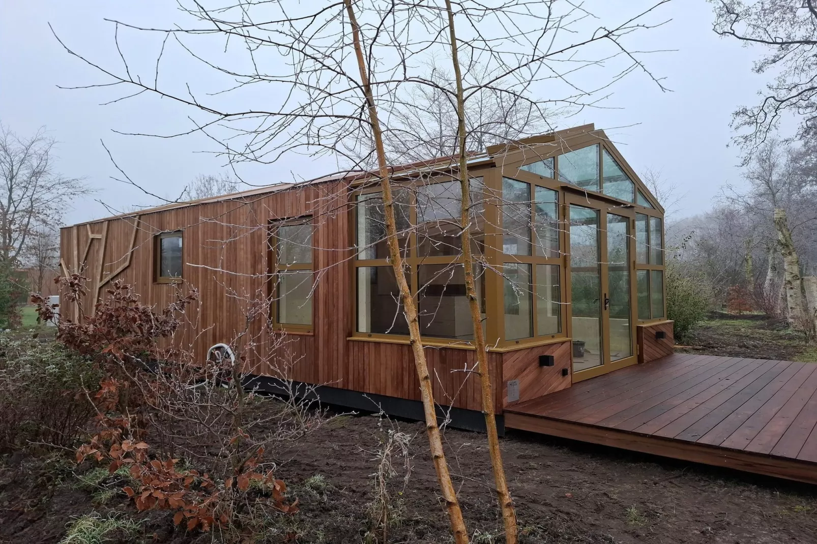 Large Green House 4 persoons-Buitenkant zomer