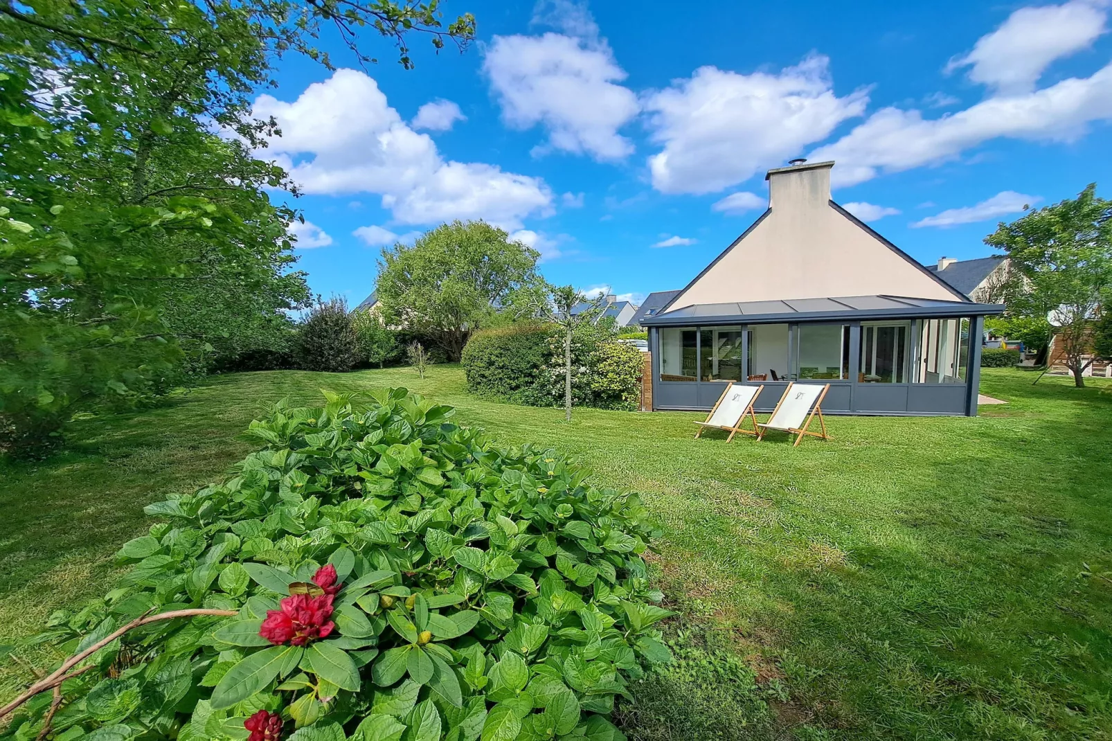 Ferienhaus in Strandnähe Plouarzel-Buitenkant zomer