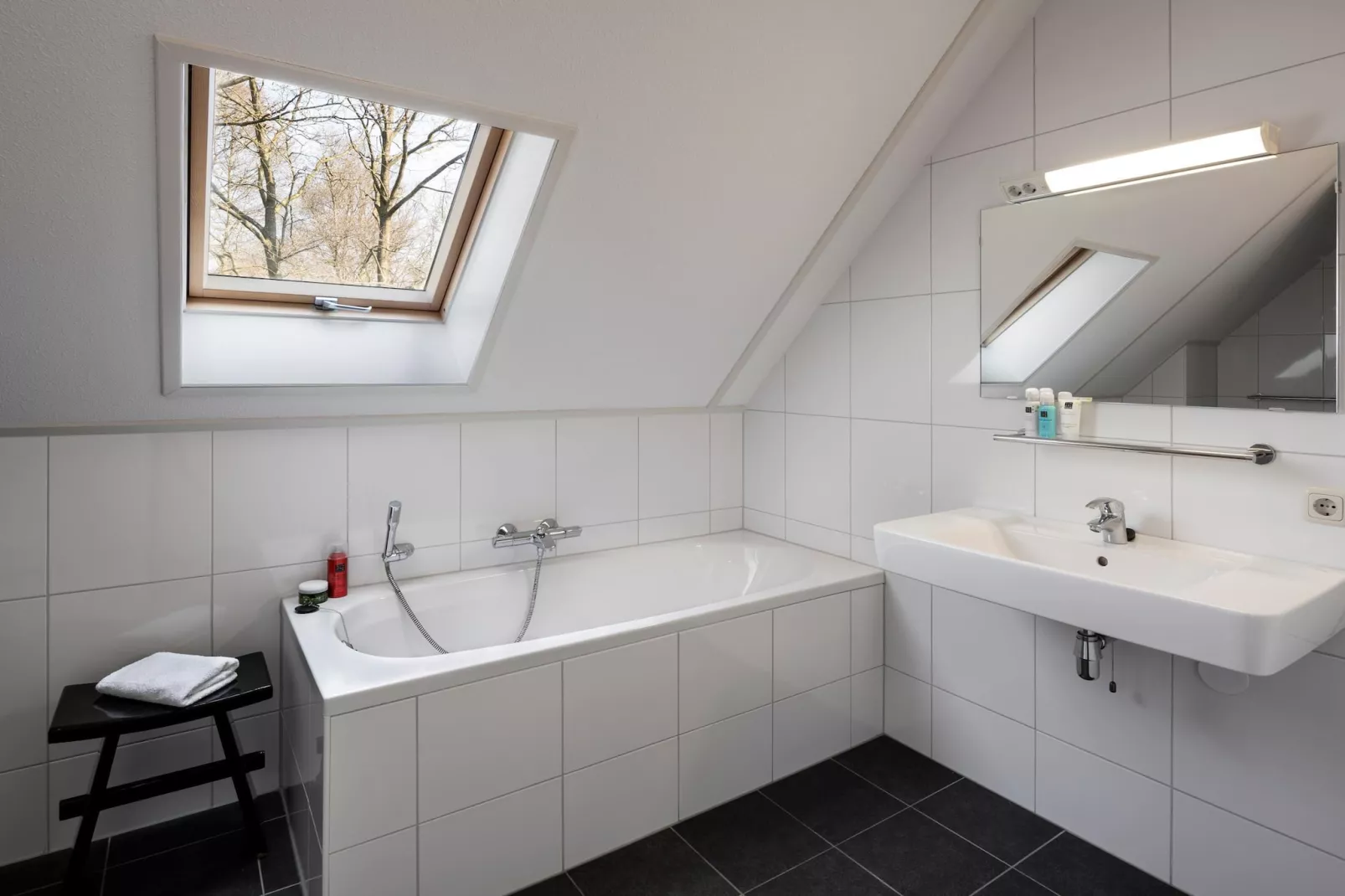 Marke van Ruinen 2-Badkamer