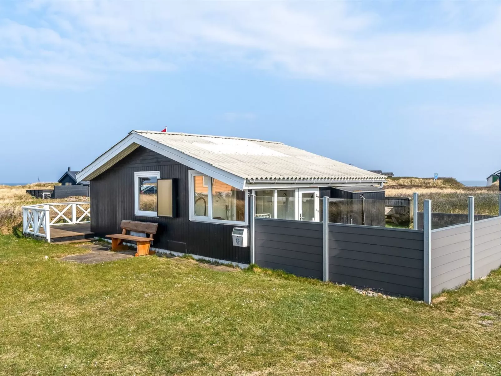 "Holger" - 50m from the sea-Buiten