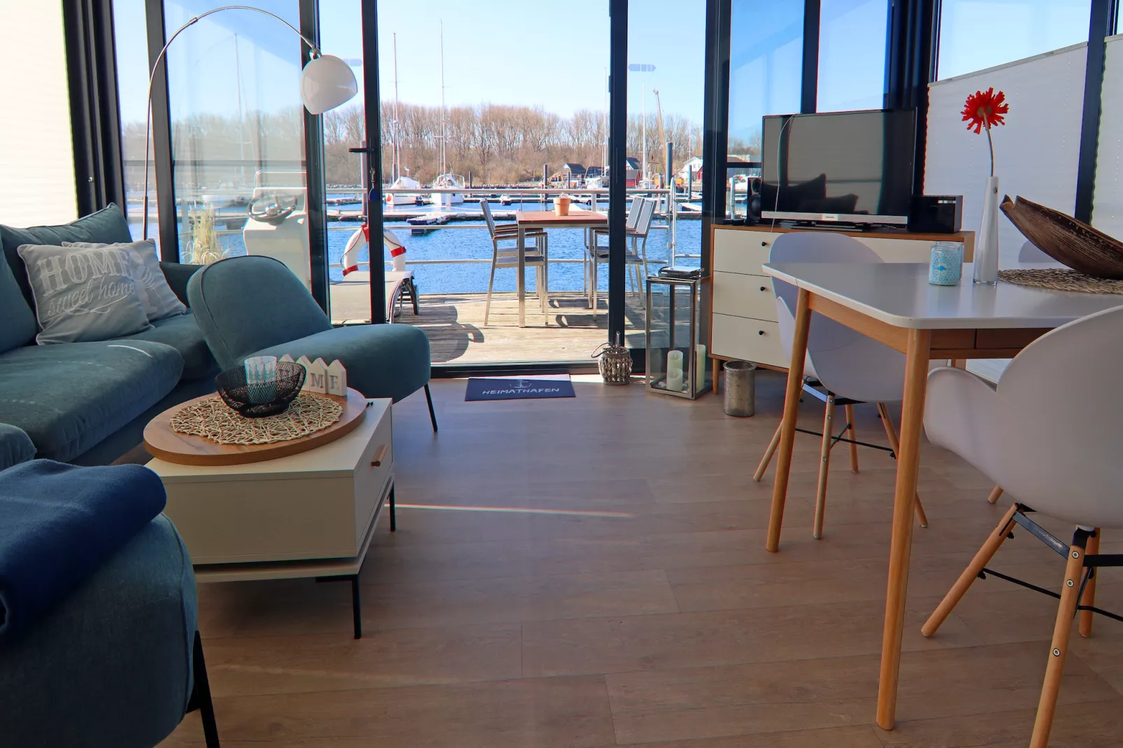 Hausboot Family & Friends LP 4 / 1-2 Personen-Woonkamer