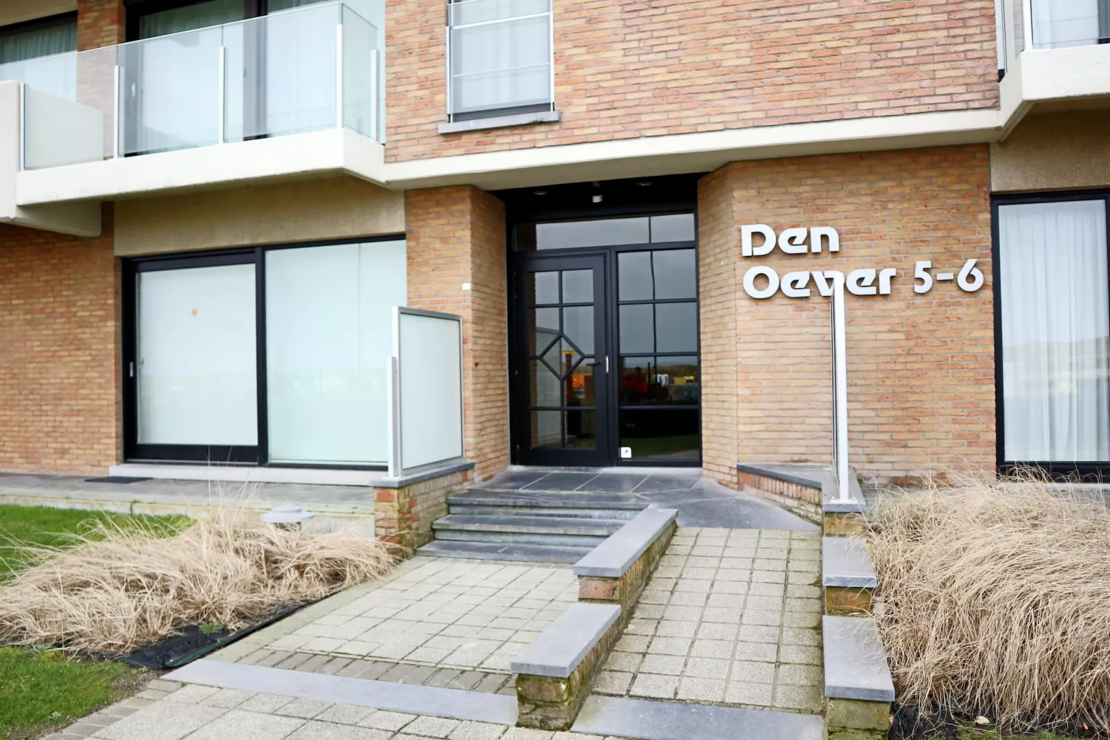 DEN OEVER VI 0702PK-Buitenkant zomer