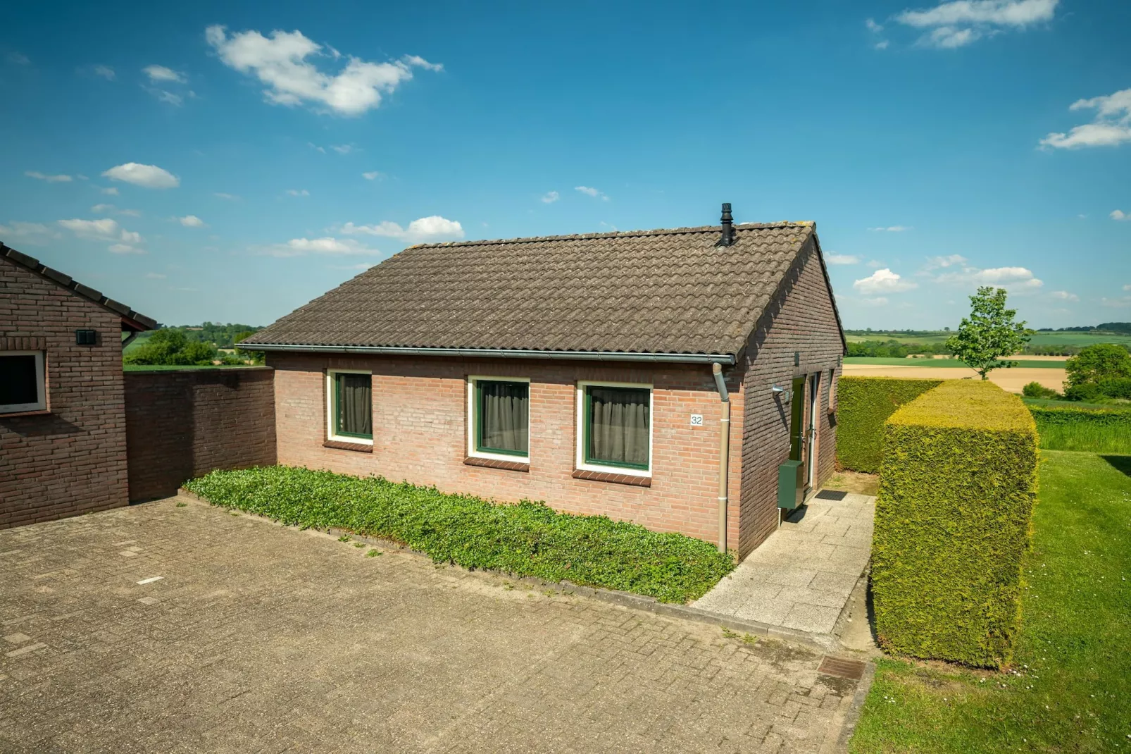 Vakantiepark Reevallis 1-Buitenkant zomer