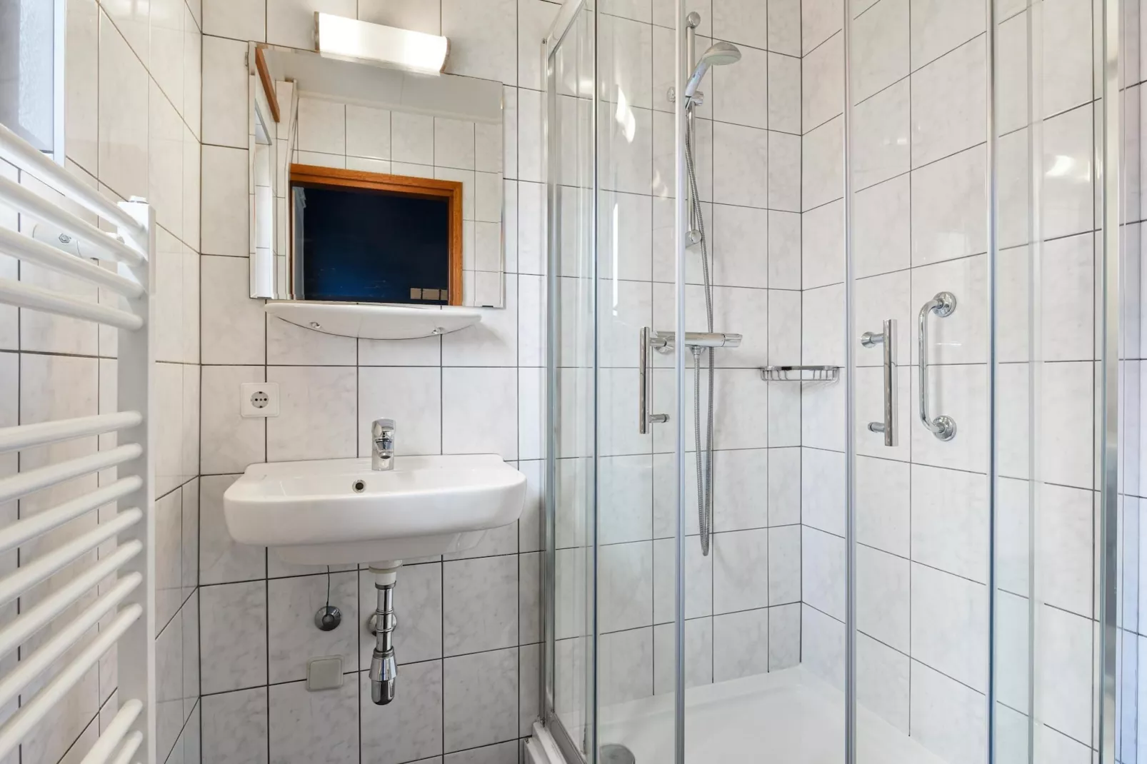 Vakantiepark Reevallis 2-Badkamer