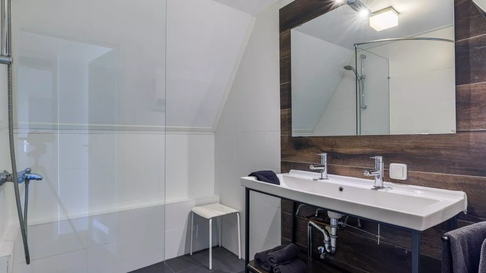 Mali-Badkamer