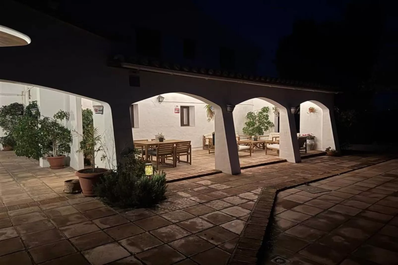 Cortijo Rosario-Buitenkant zomer