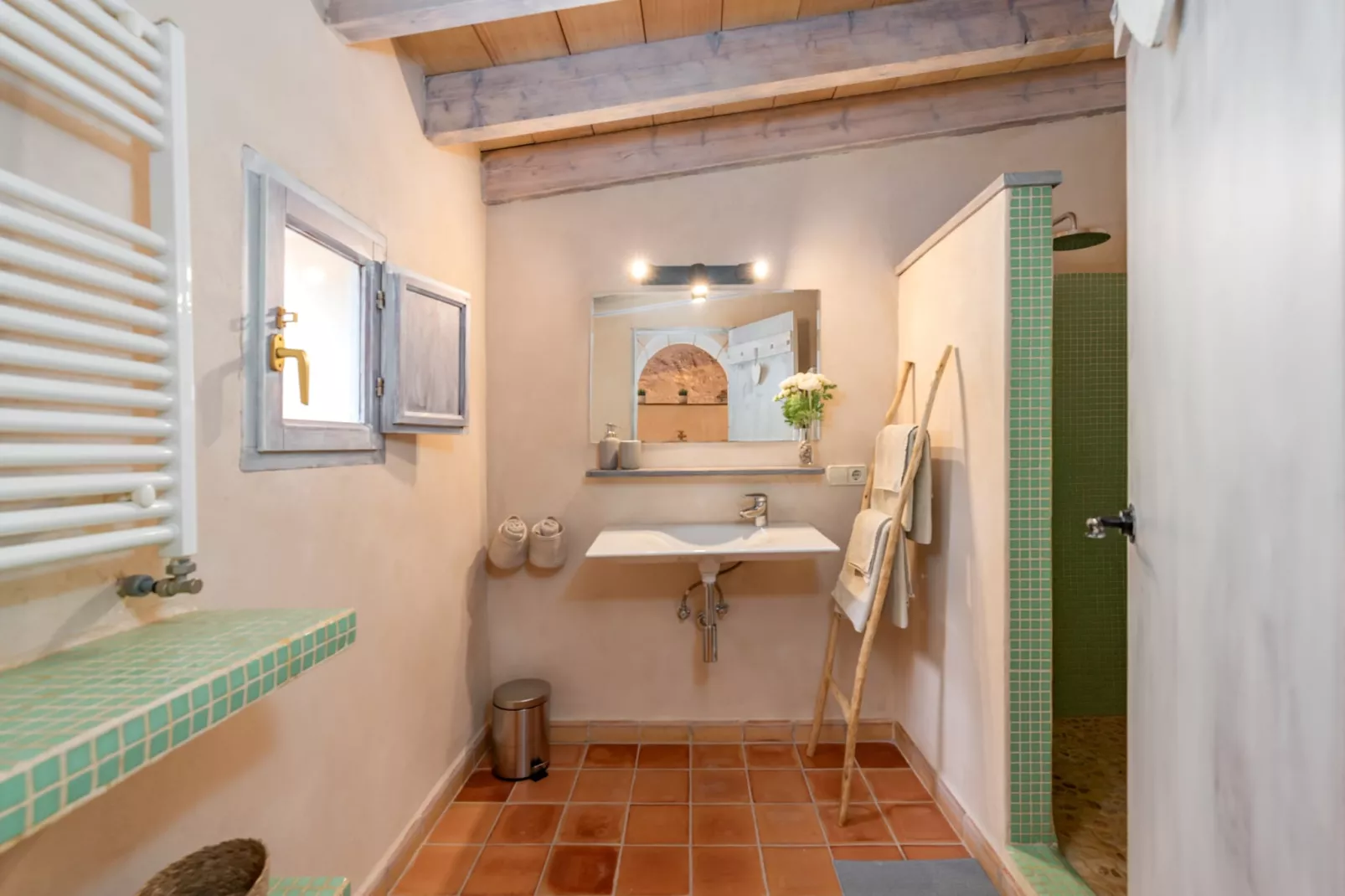 Can Pina - Eco Groc --Badkamer