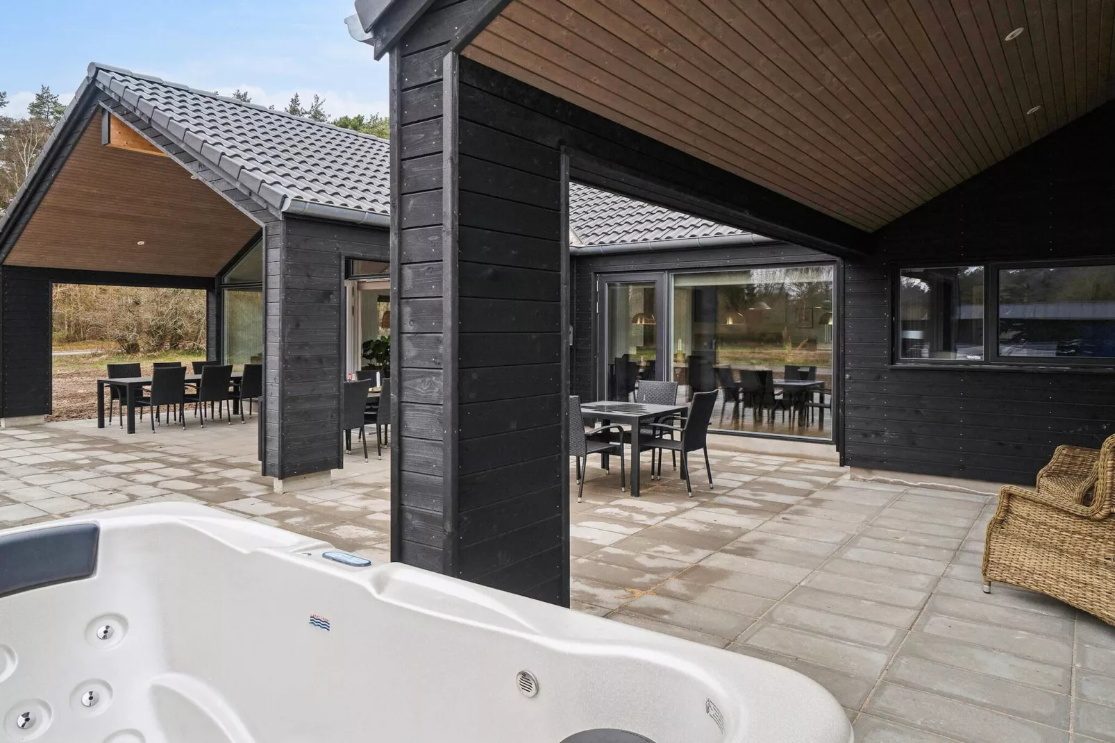 5 sterren vakantie huis in Aakirkeby-Buitenlucht