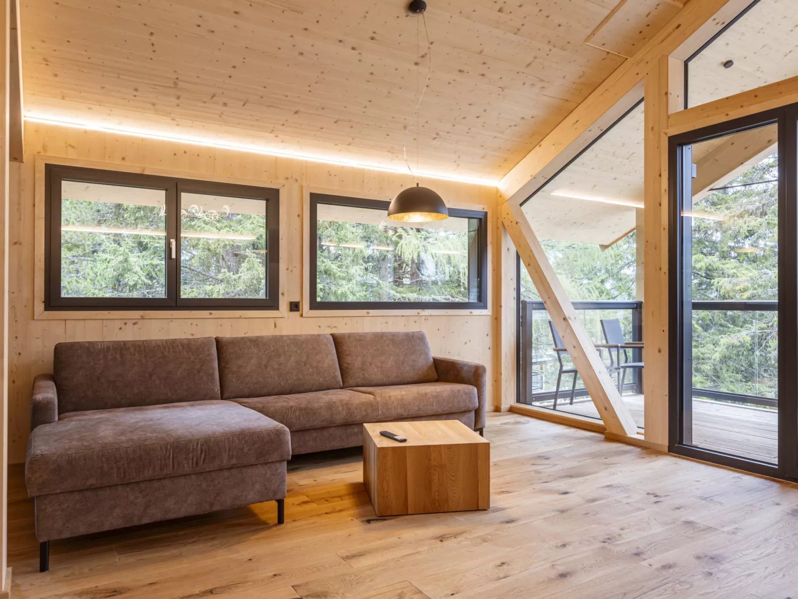 Superior #10 mit Sauna & Hot Tub-Binnen