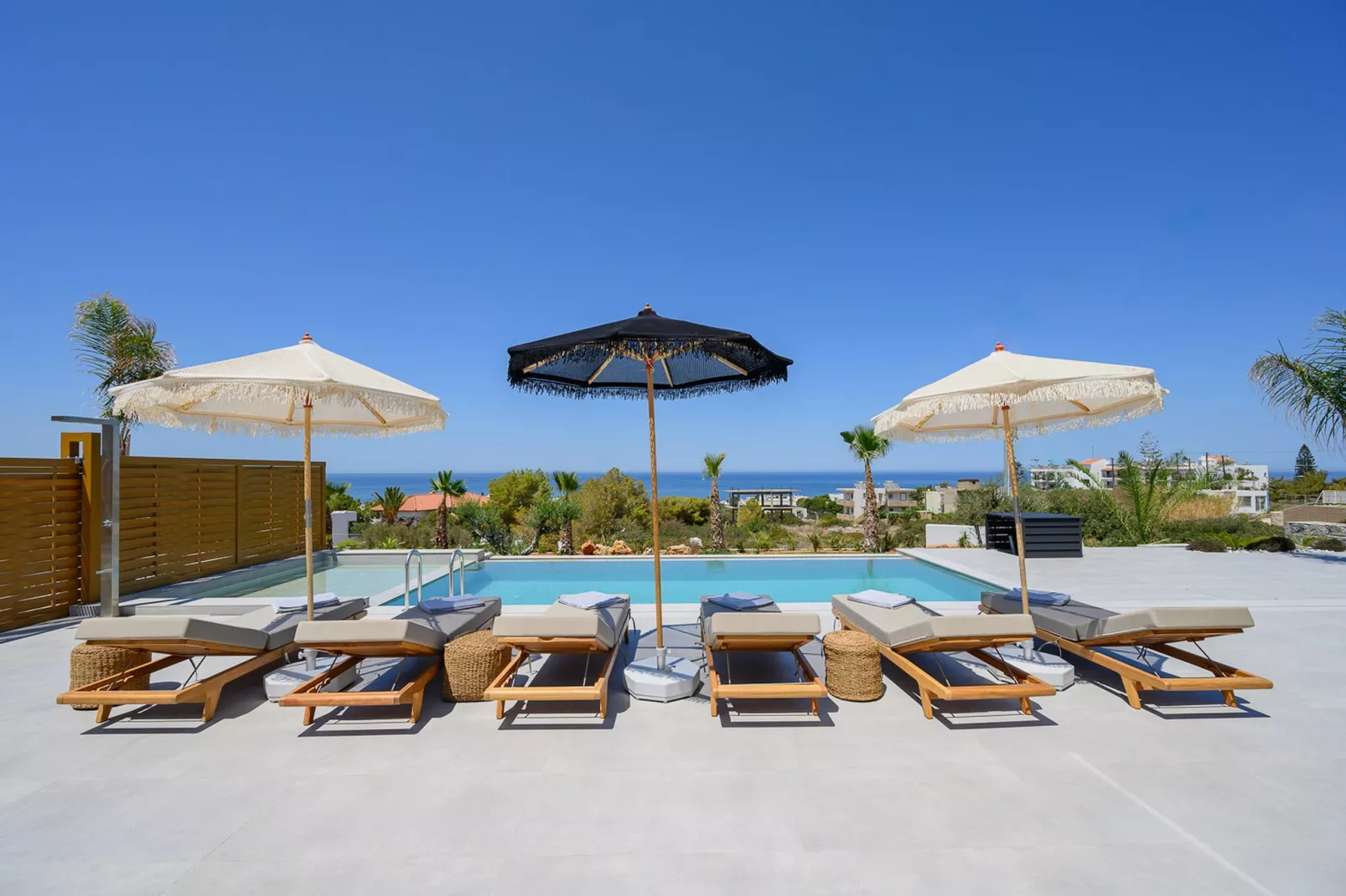 Nysa Luxury villa 1-Zwembad