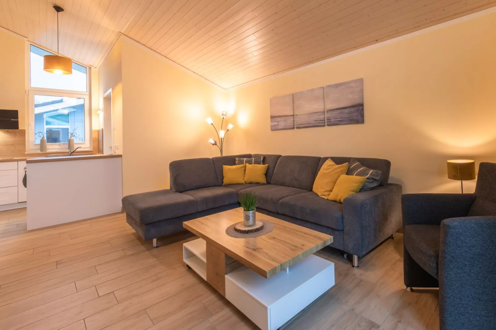 FH Seeschwalbe 331-Woonkamer