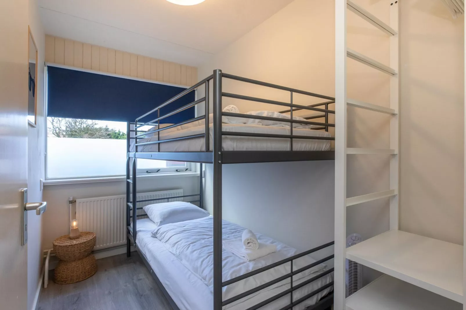 Appartement 'Duinoord' - Duinweg 117-12  Zoutelande-Slaapkamer