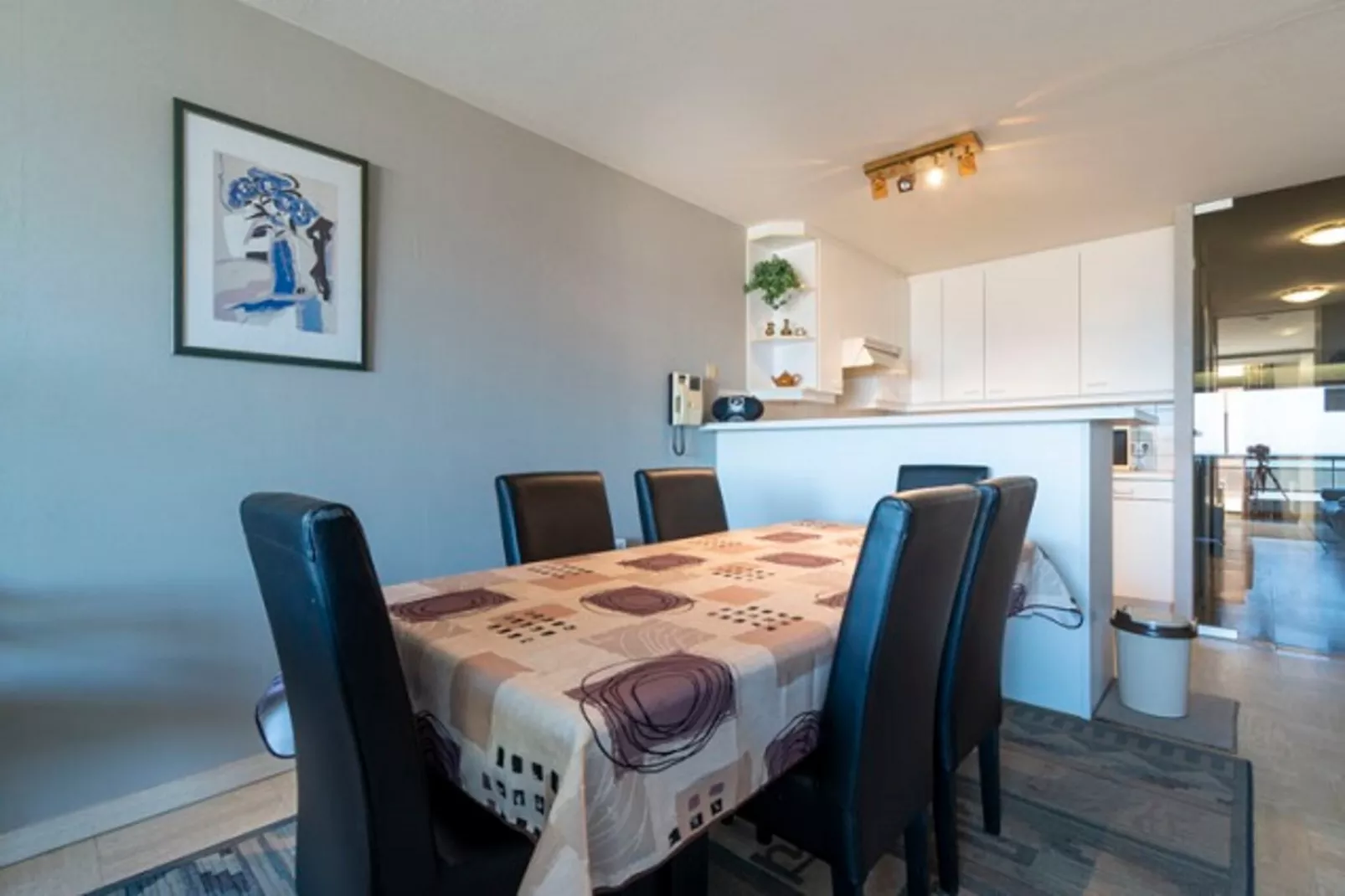 ATLAN I 0206/ 2E-Eetkamer
