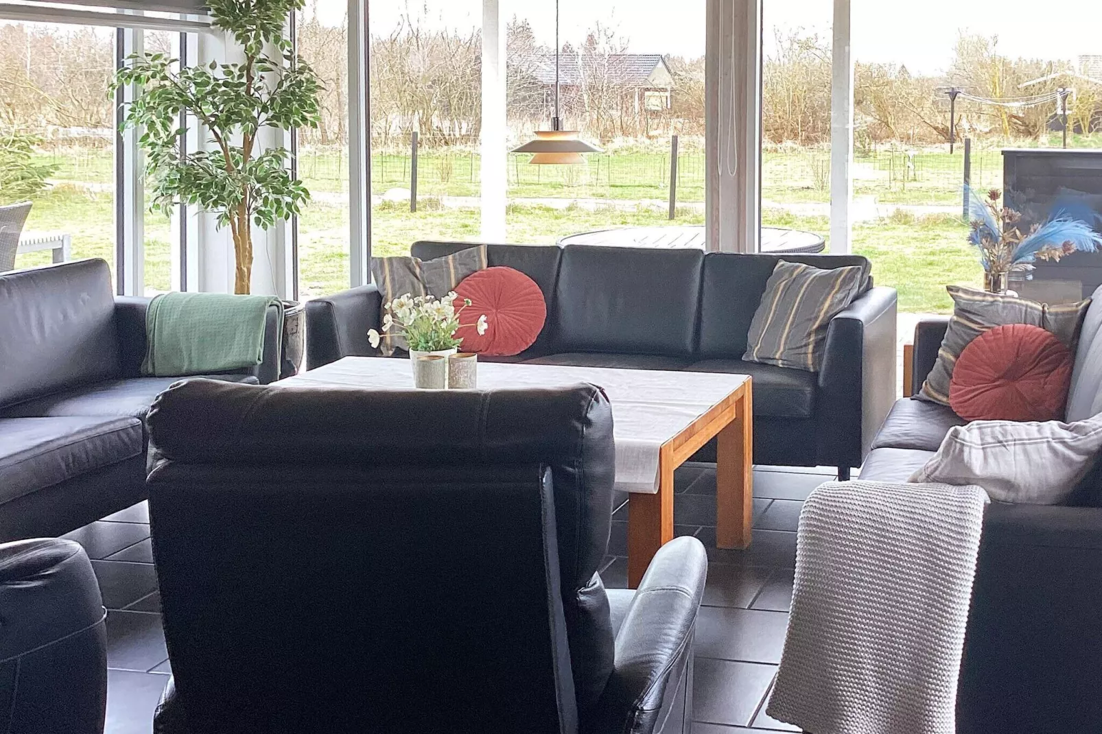 Luxe retraite met zwembad -- By Traum Ferienwohnungen-Binnen