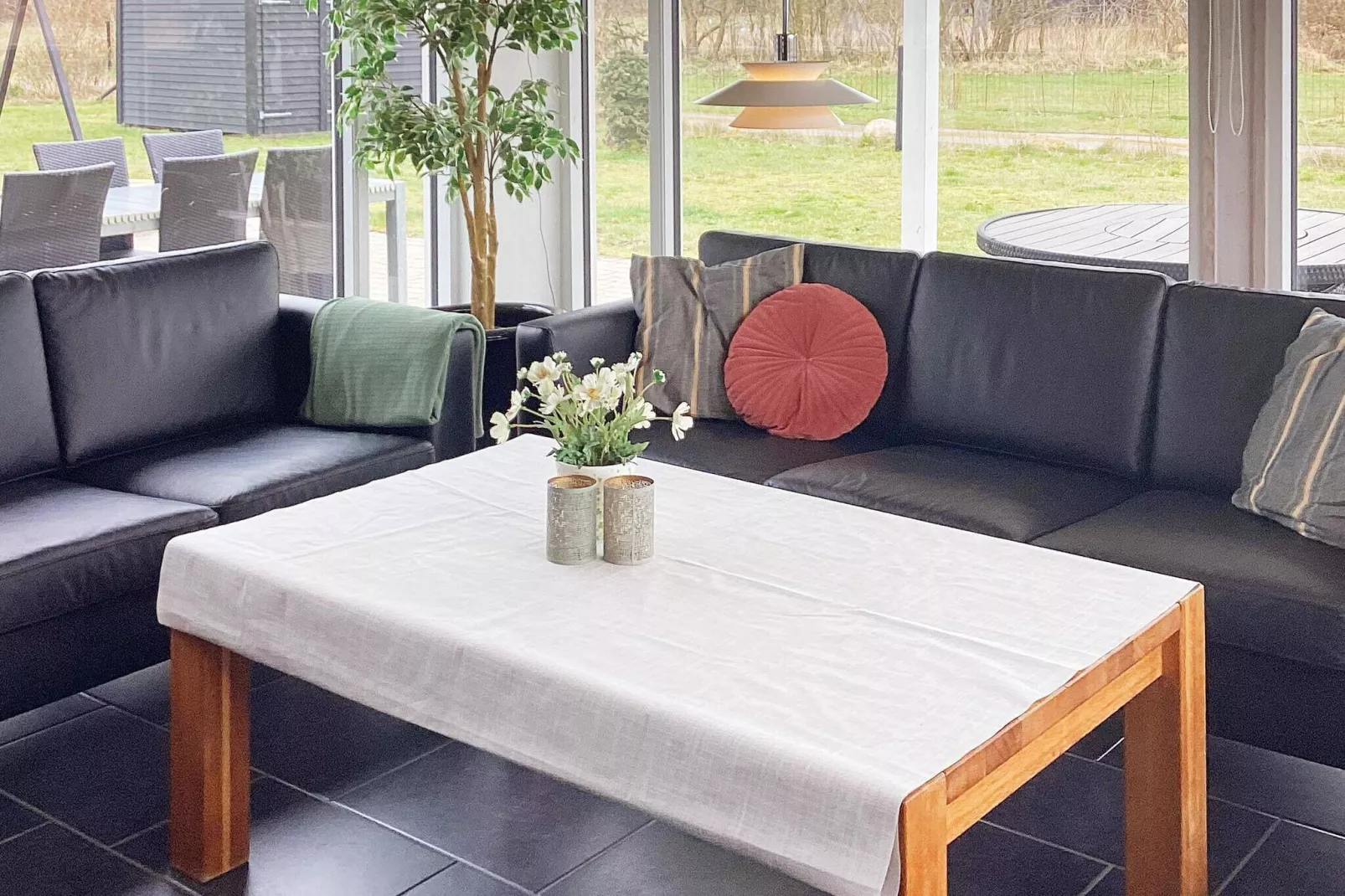 Luxe retraite met zwembad -- By Traum Ferienwohnungen-Binnen