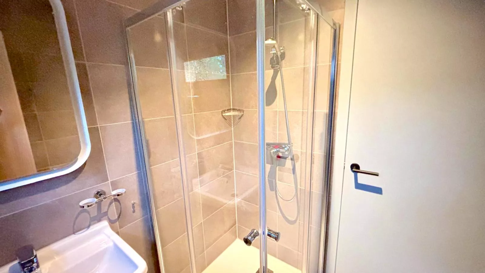 Cabin 22-Badkamer