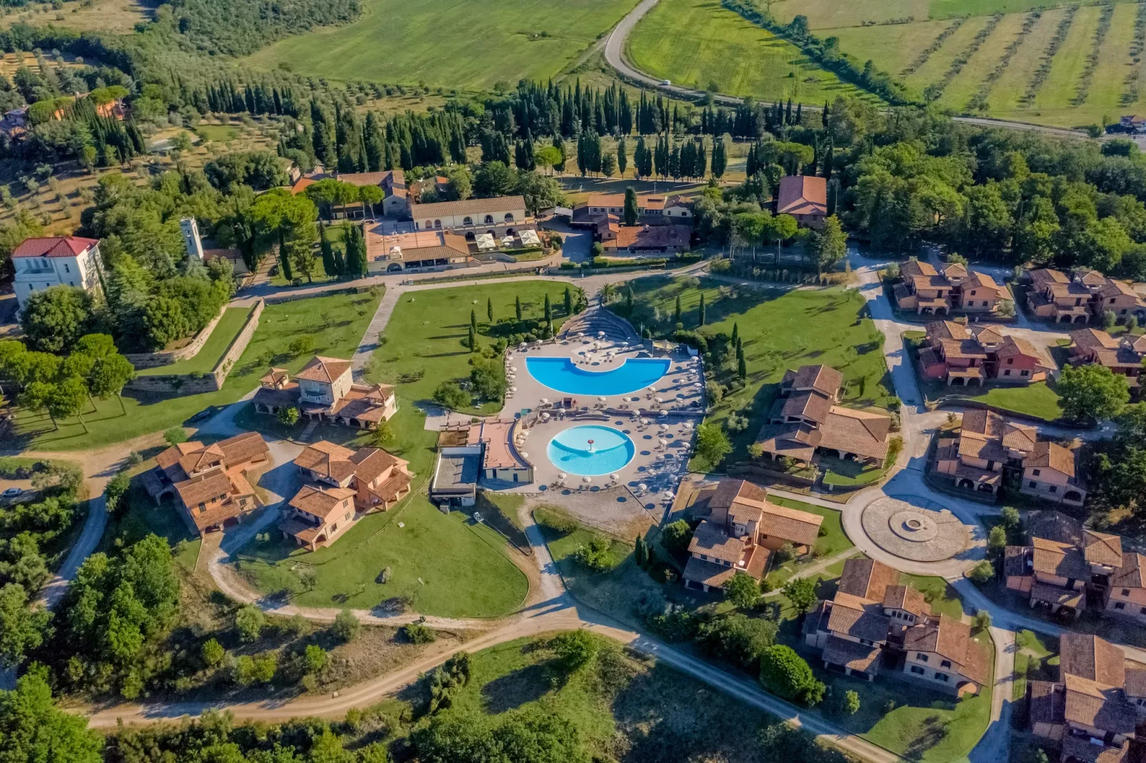 Pian Dei Mucini / APARTMENT TYPE A 3-Zi-App -Smart 40 qm-Buitenkant zomer