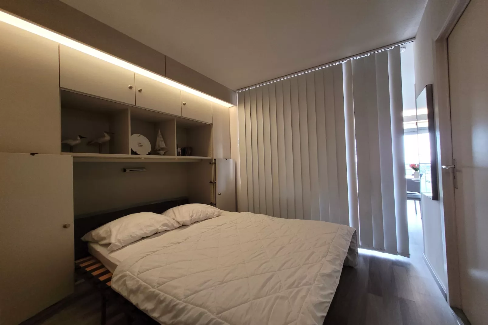 EMBASSY 0203-Slaapkamer