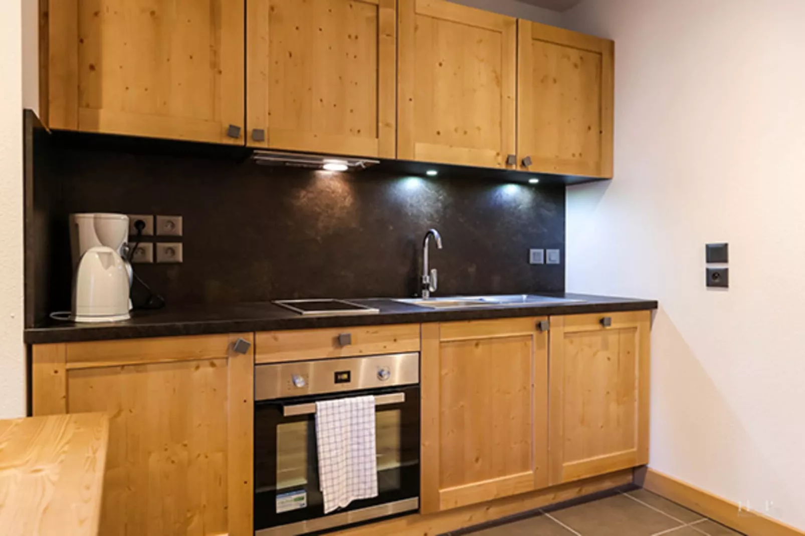 COMBLOUX Les Fermes du Mont Blanc - S12S-Keuken