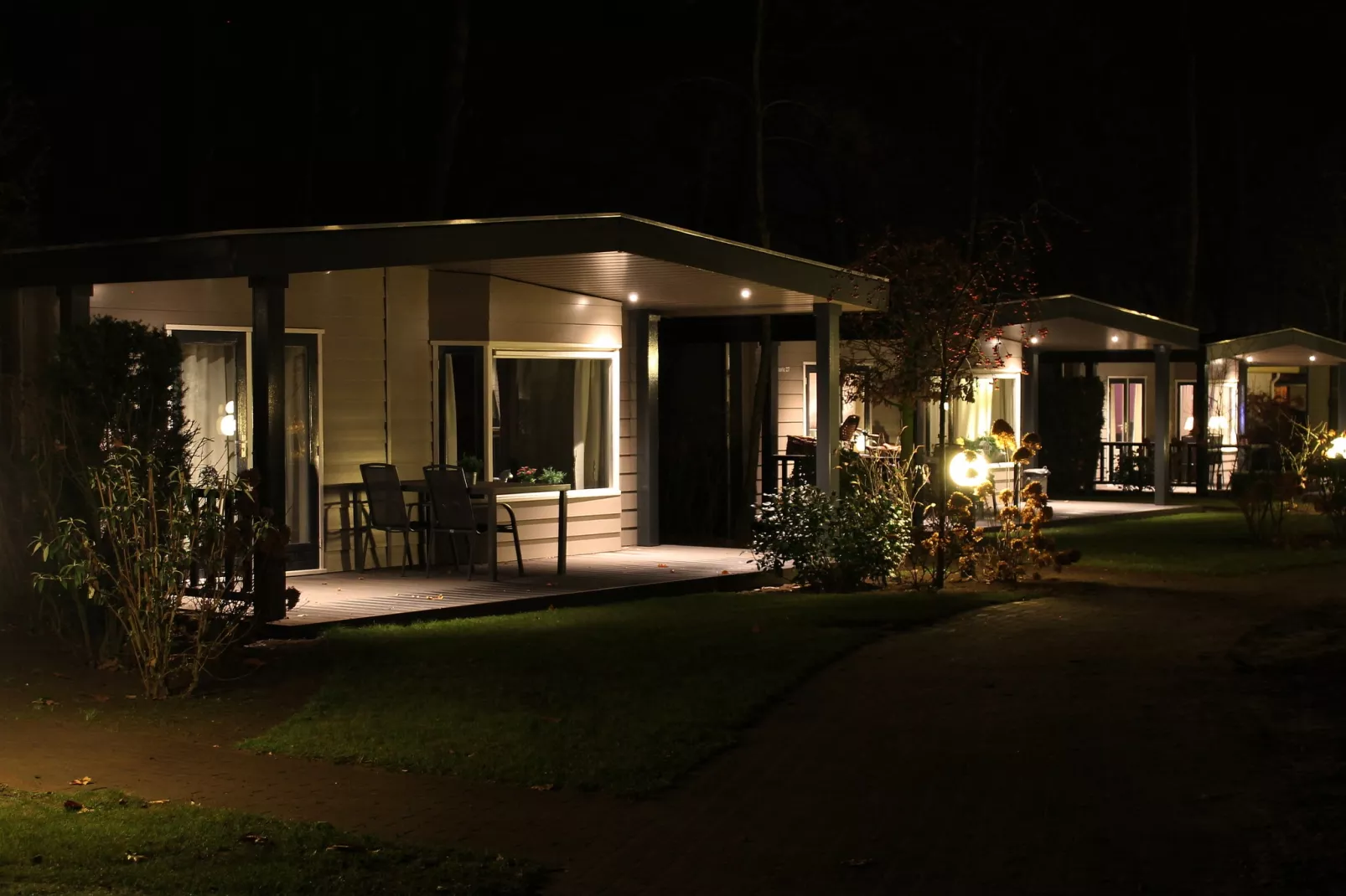 Patio Bungalow Chalet | 2 - 4 people-Buitenkant zomer