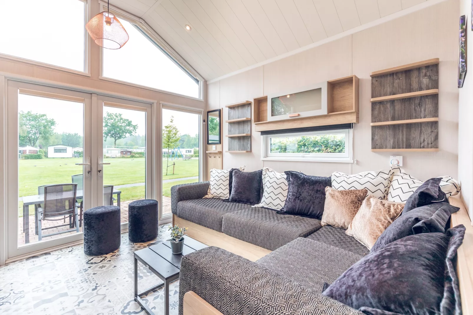 Tinyhouse 'Egel' | 2 - 4 persons-Woonkamer
