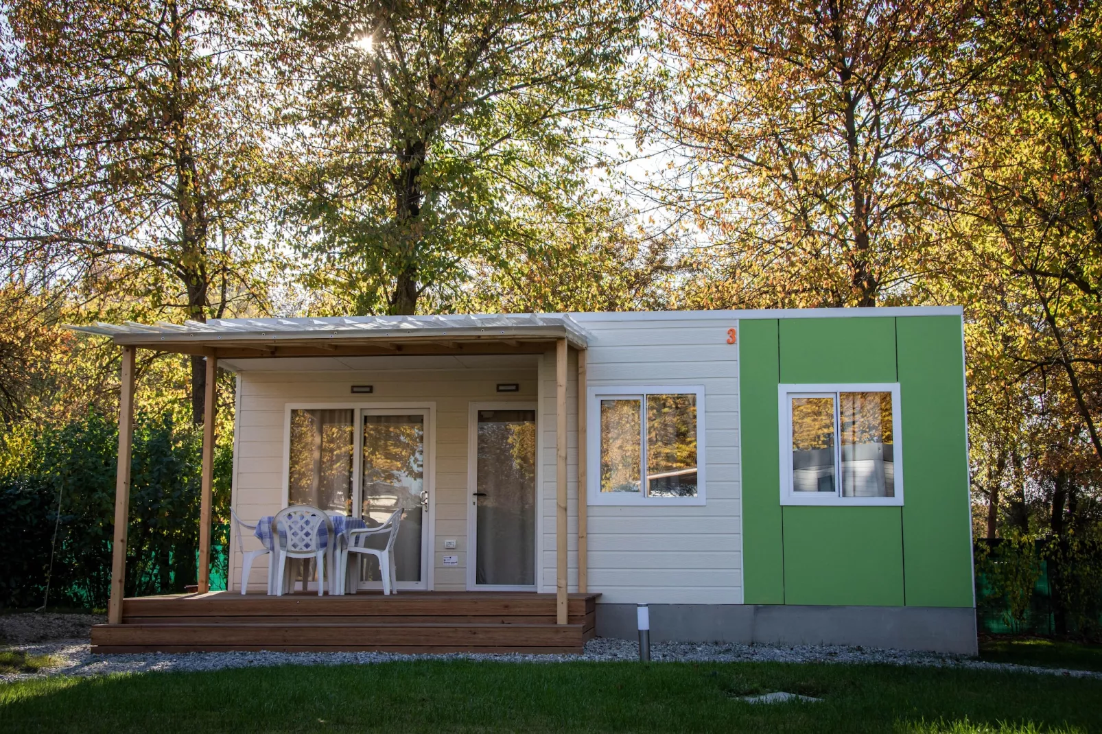 RESIDENCE ALBA VILLAGE / Studio Apartment 2 Personen M2-Buitenkant zomer