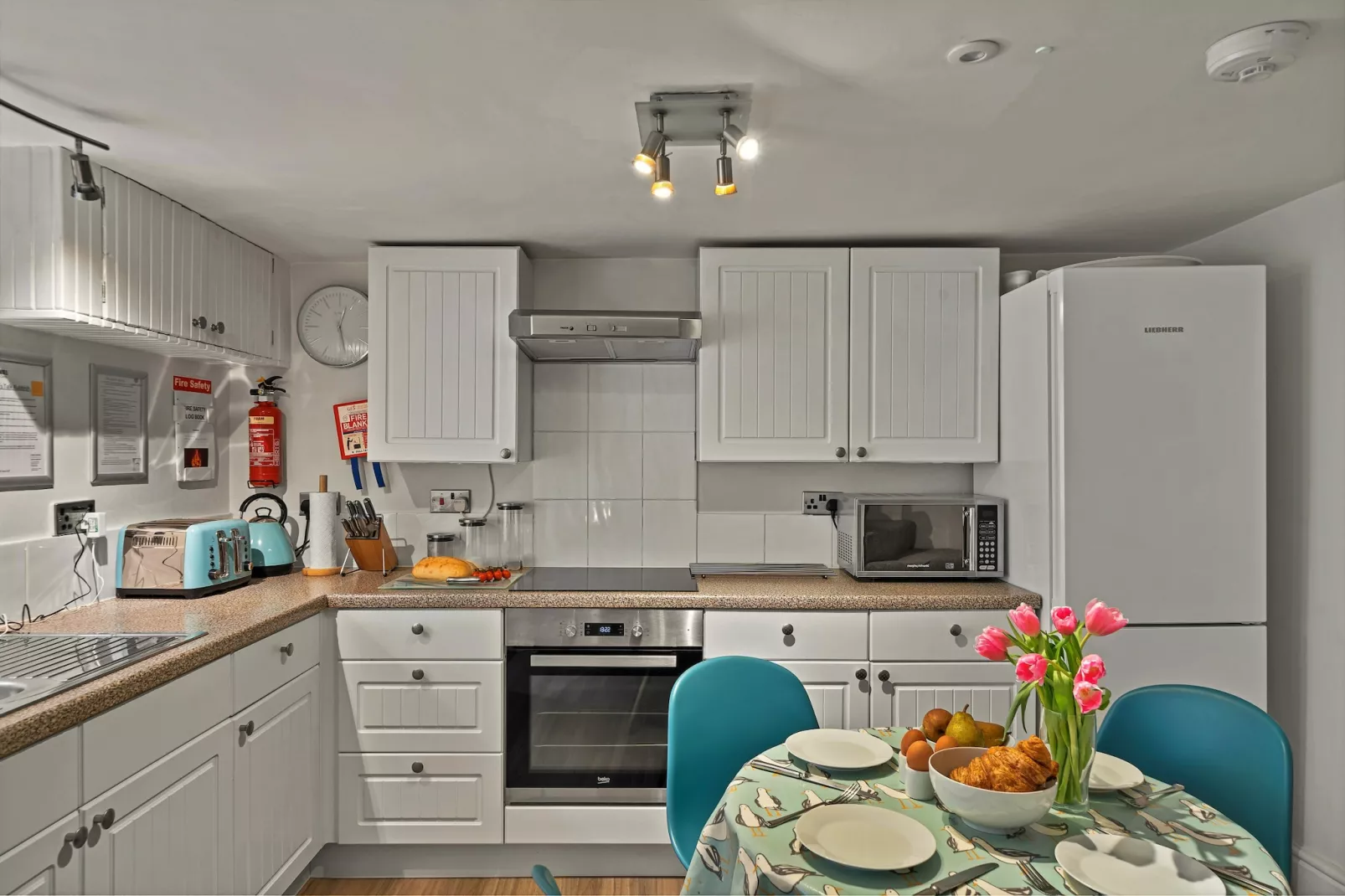Porthole Cottage-Keuken