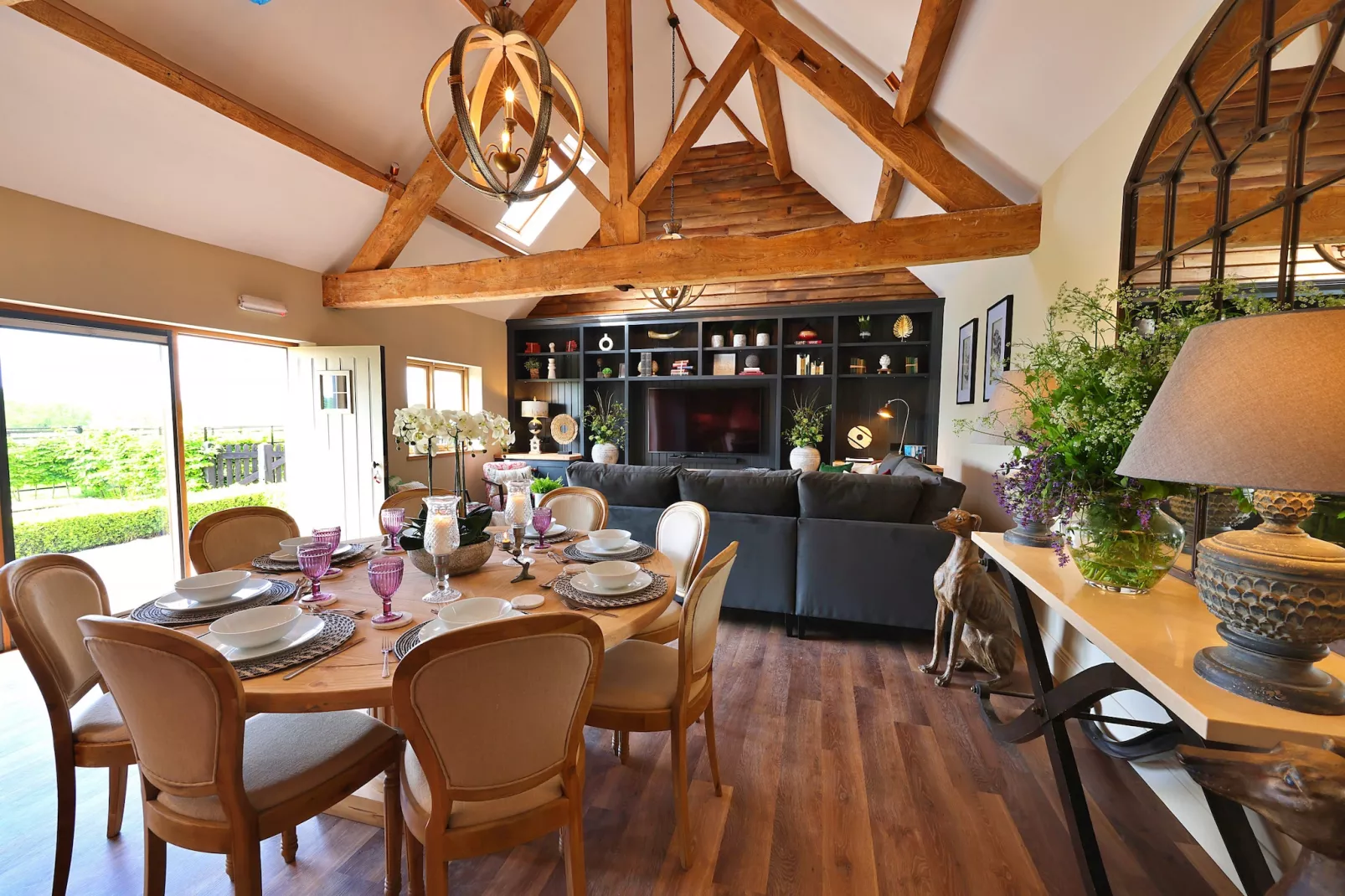 The Big Barn-Eetkamer