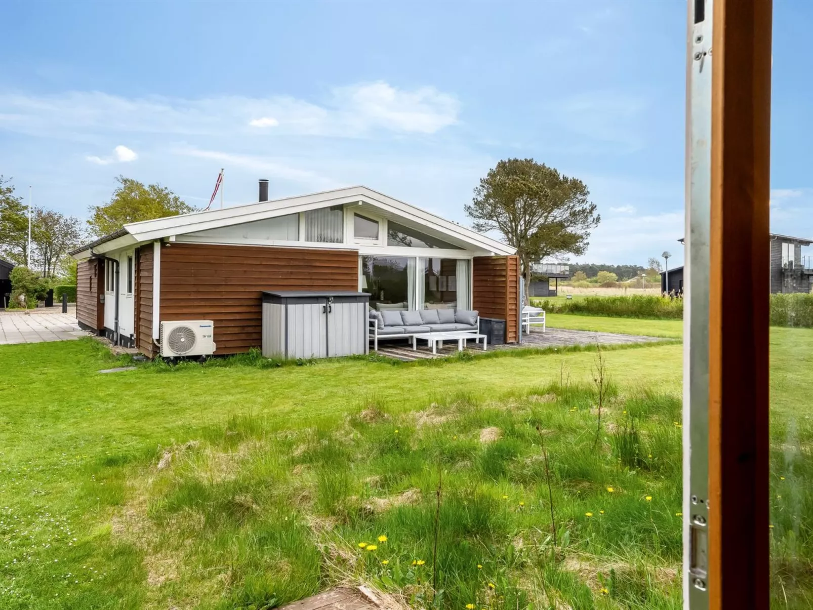 "Karin" - 300m from the sea-Buiten