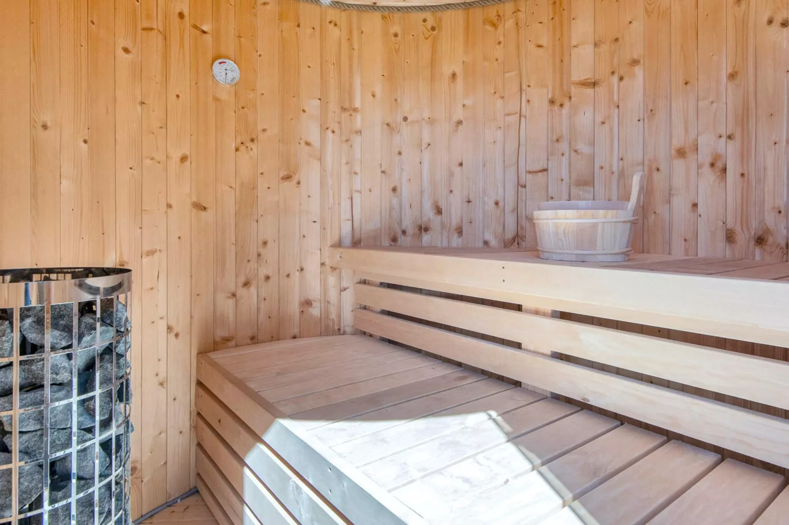 8 persoons vakantie huis in Rønde-Sauna