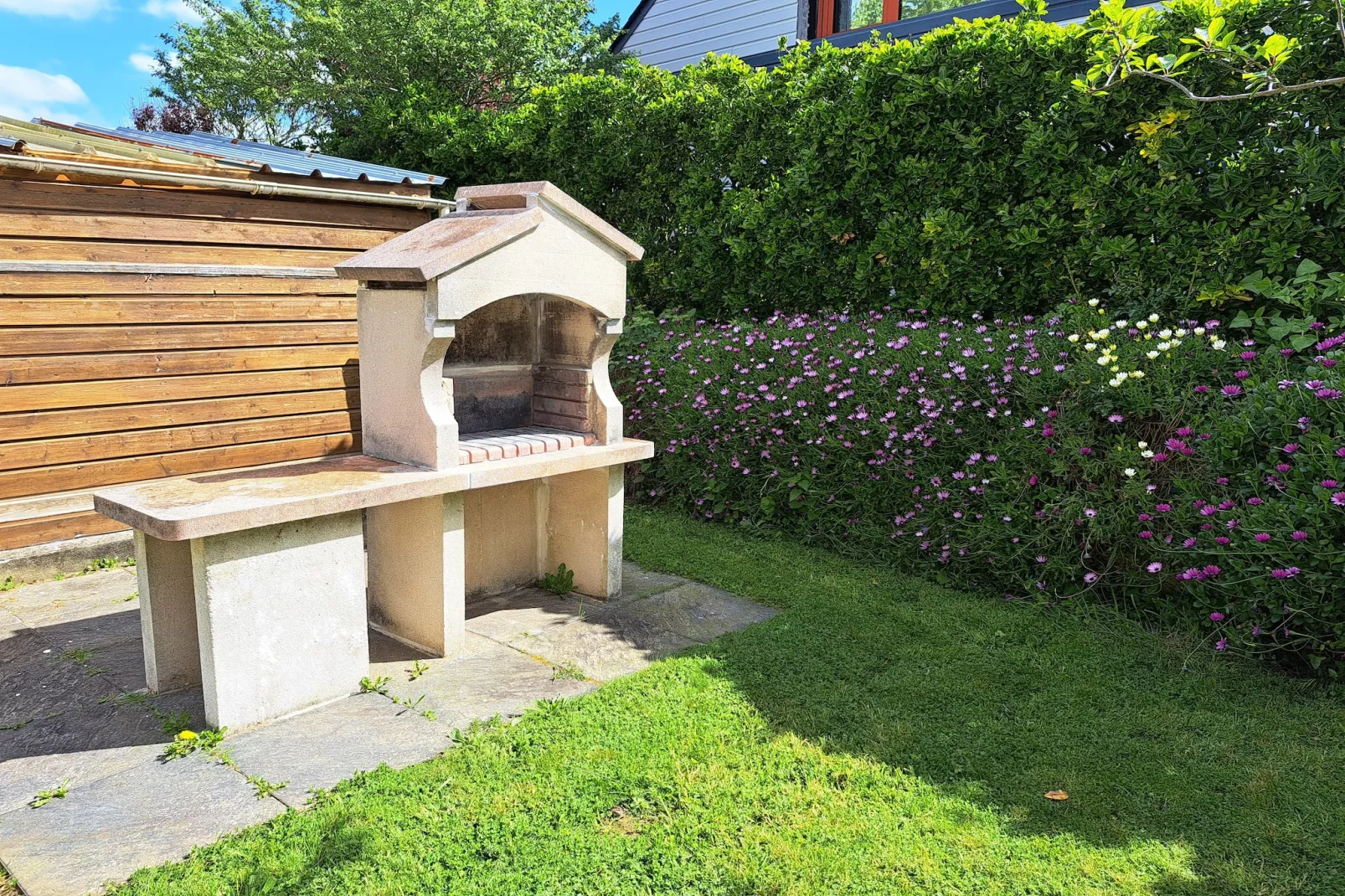Ferienhaus in Strandnähe Plouarzel-Tuinen zomer