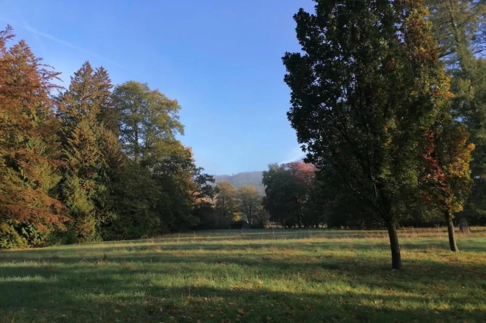 Im Weserbergland-Gebieden zomer 20km