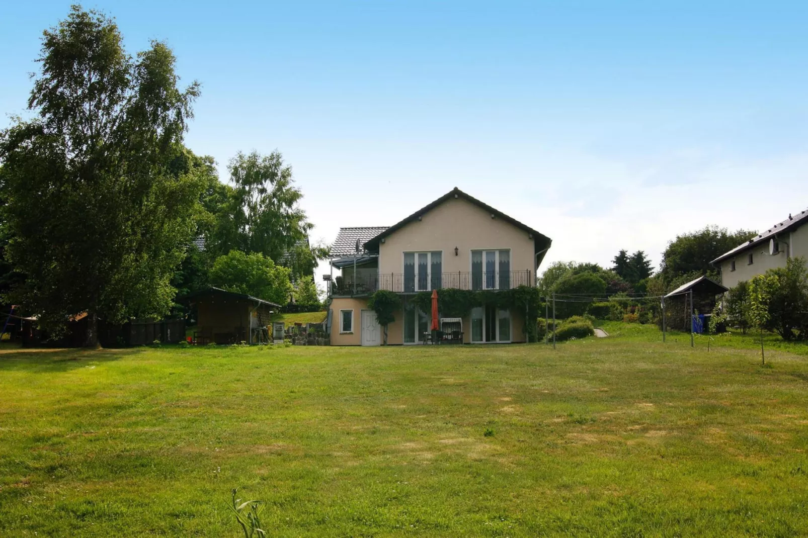 Appartement-Buitenkant zomer