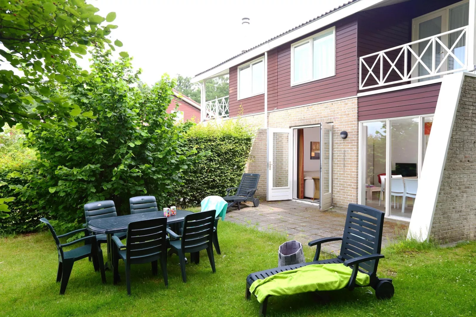Vakantiepark Emslandermeer 1-Buitenkant zomer