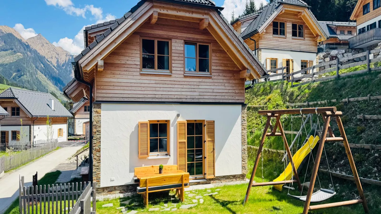 Alpenjoy Lodge-Tuinen zomer