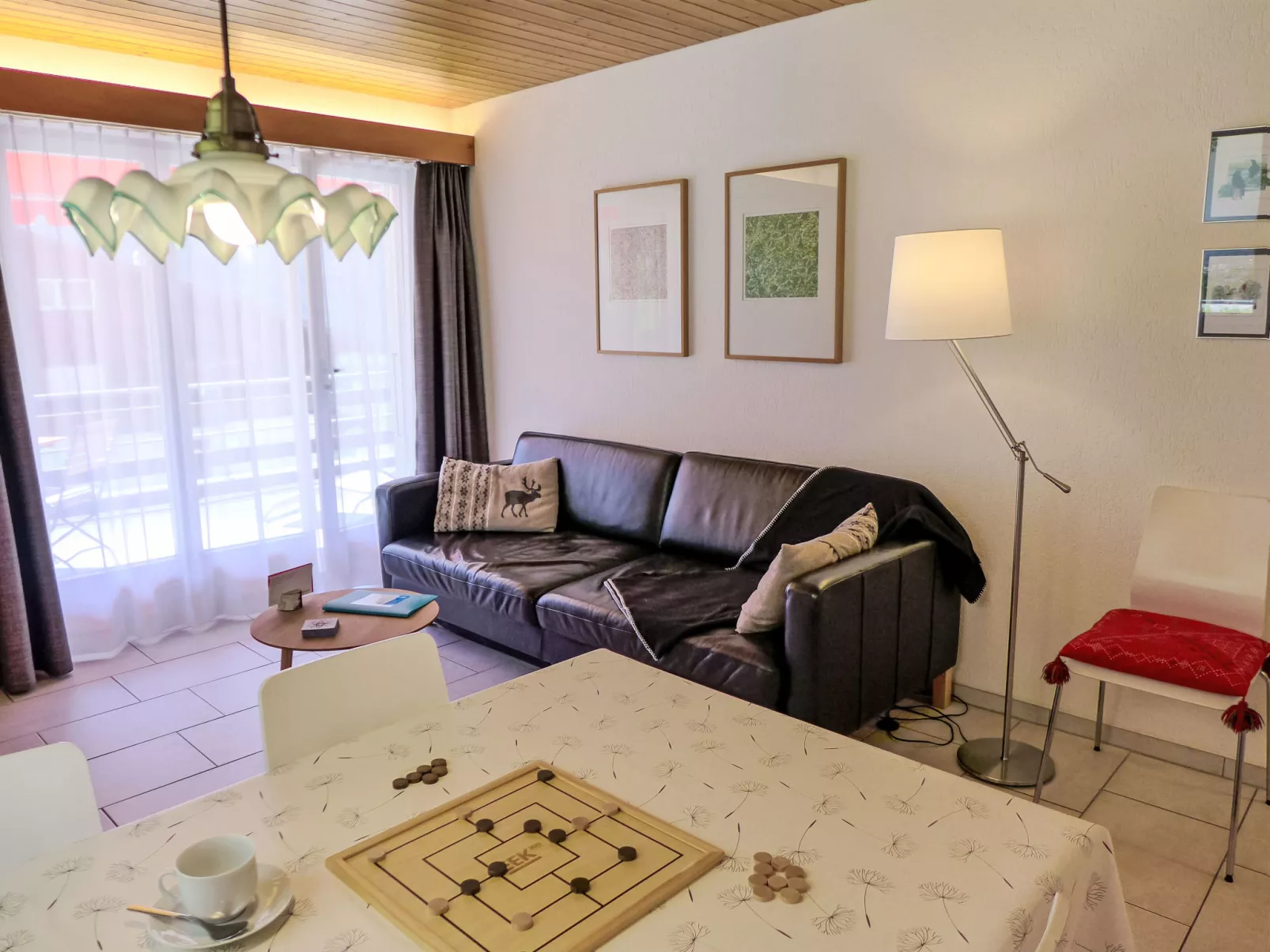 Chalet Almis-Bödeli-Binnen