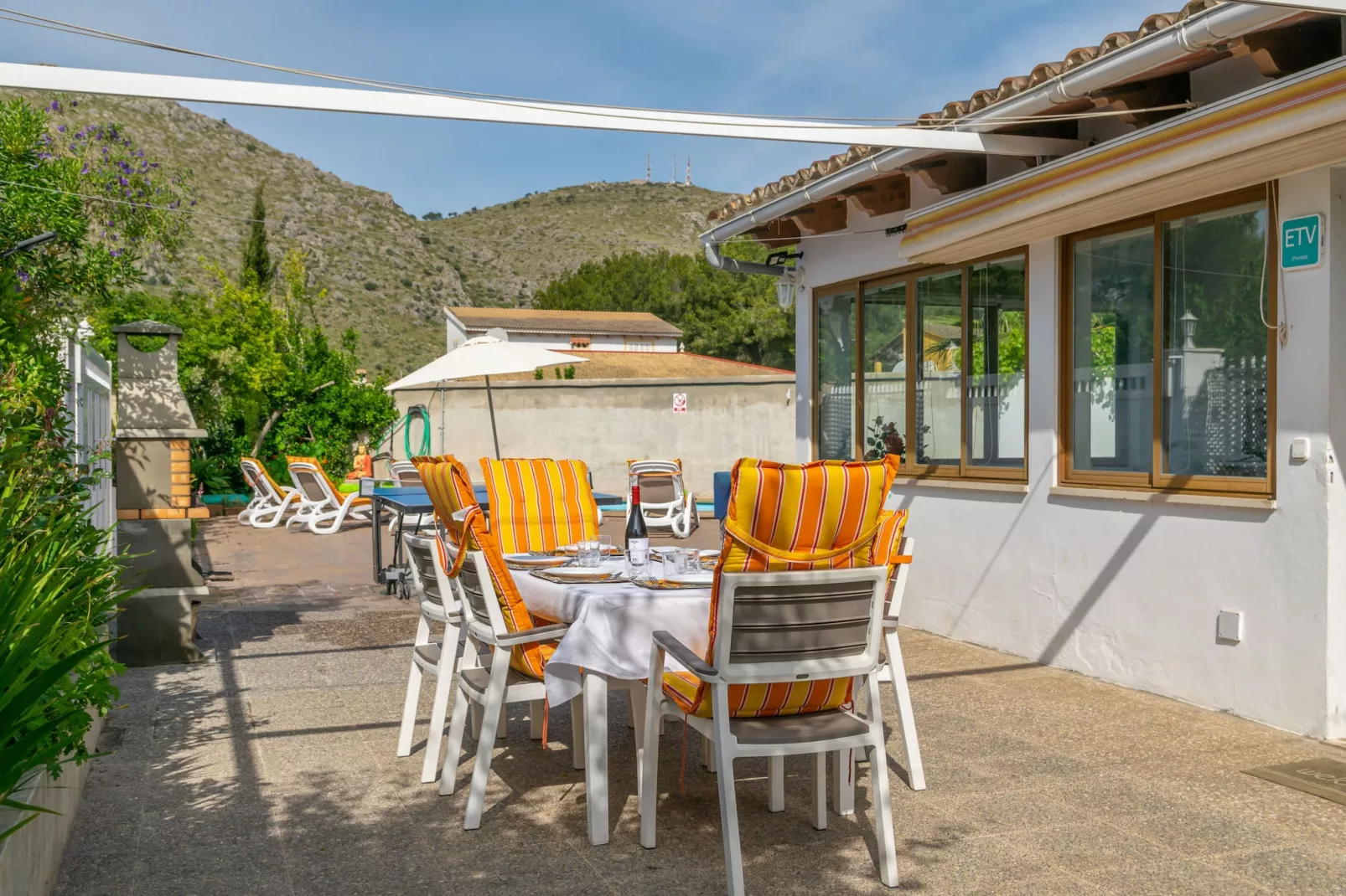 Villa Luna-Image-tags.