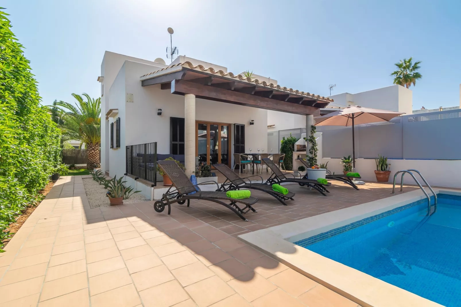 Casa Hector-Image-tags.