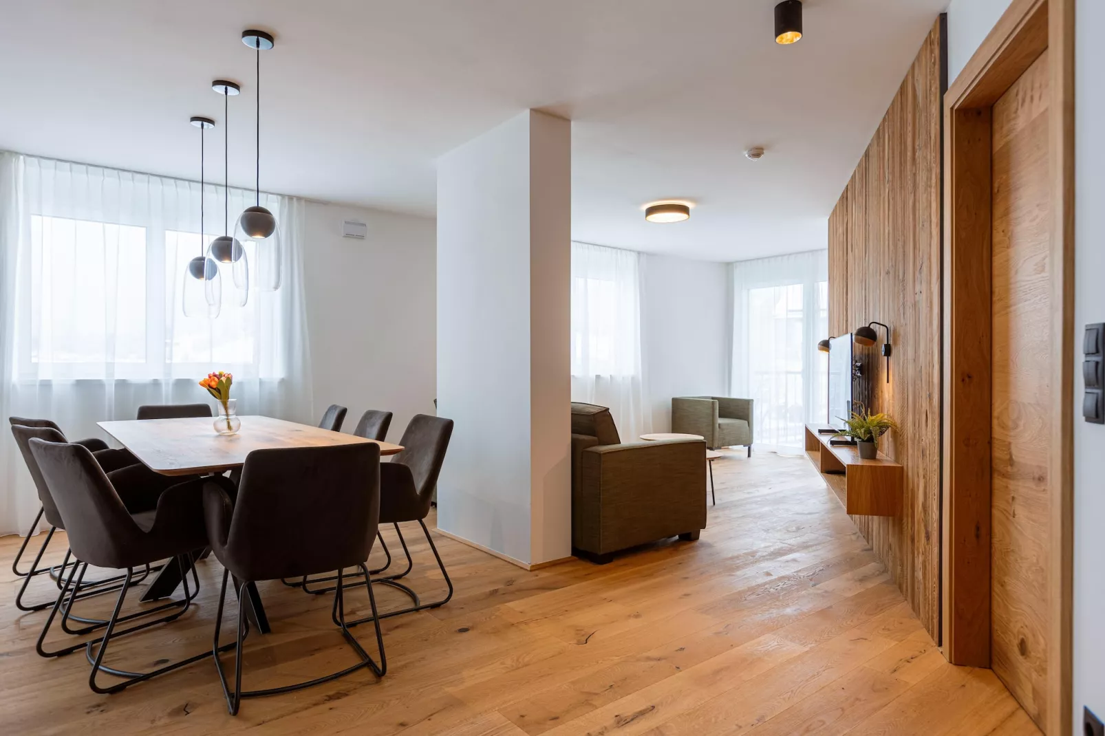 Fiss Suites 5-Eetkamer