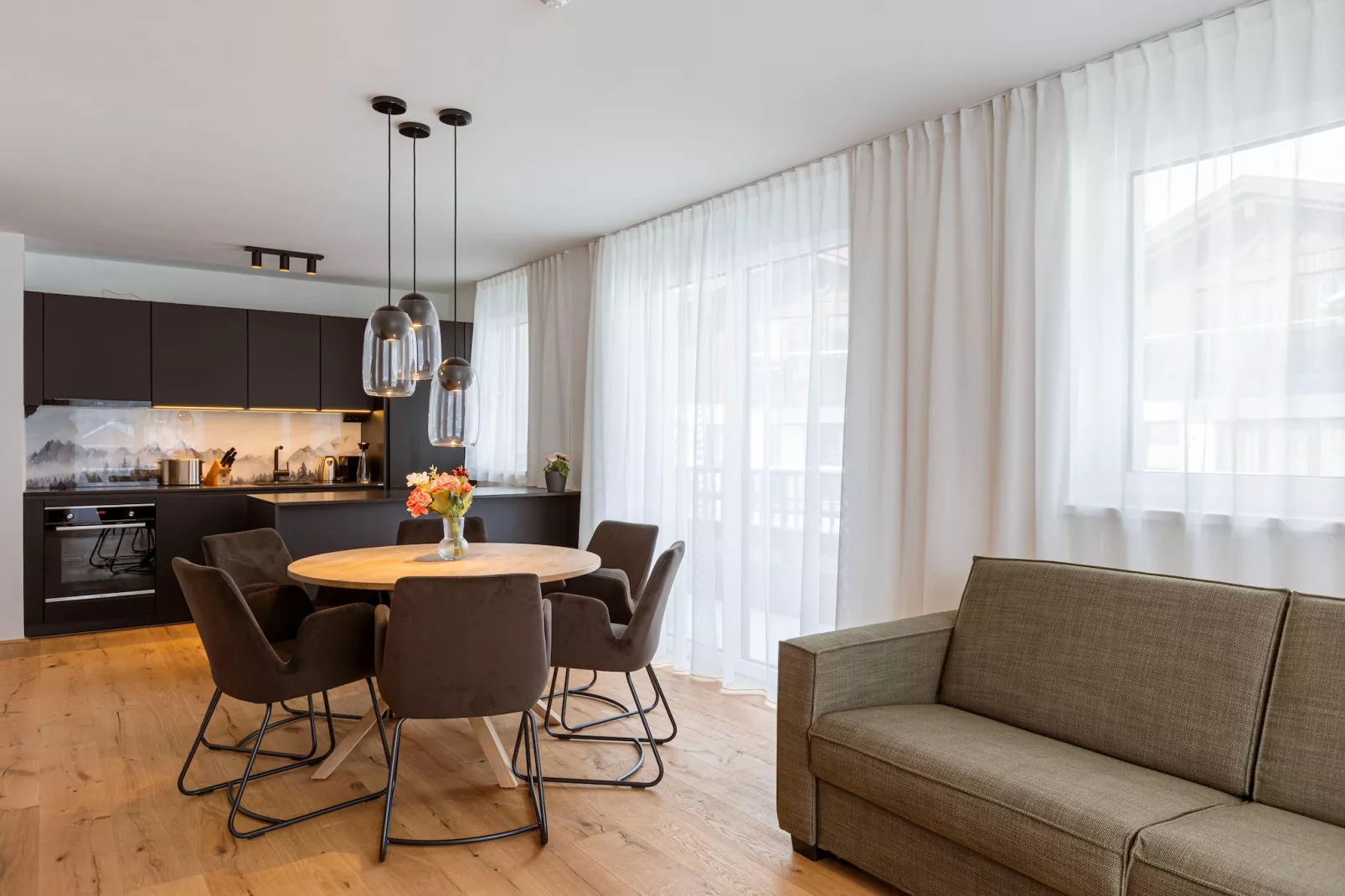 Fiss Suites 10-Eetkamer