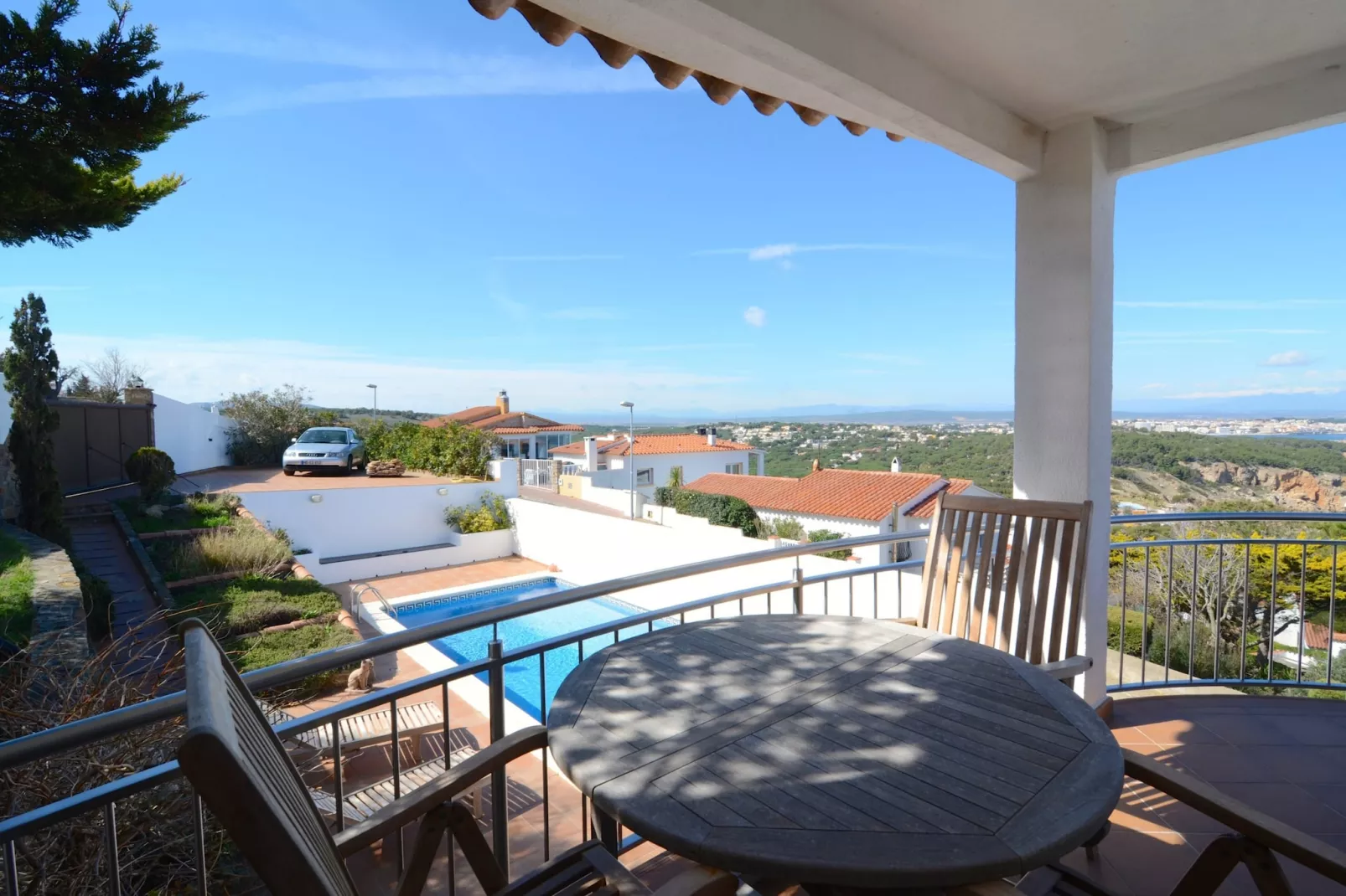 VILLA GARBINELL-Terrasbalkon