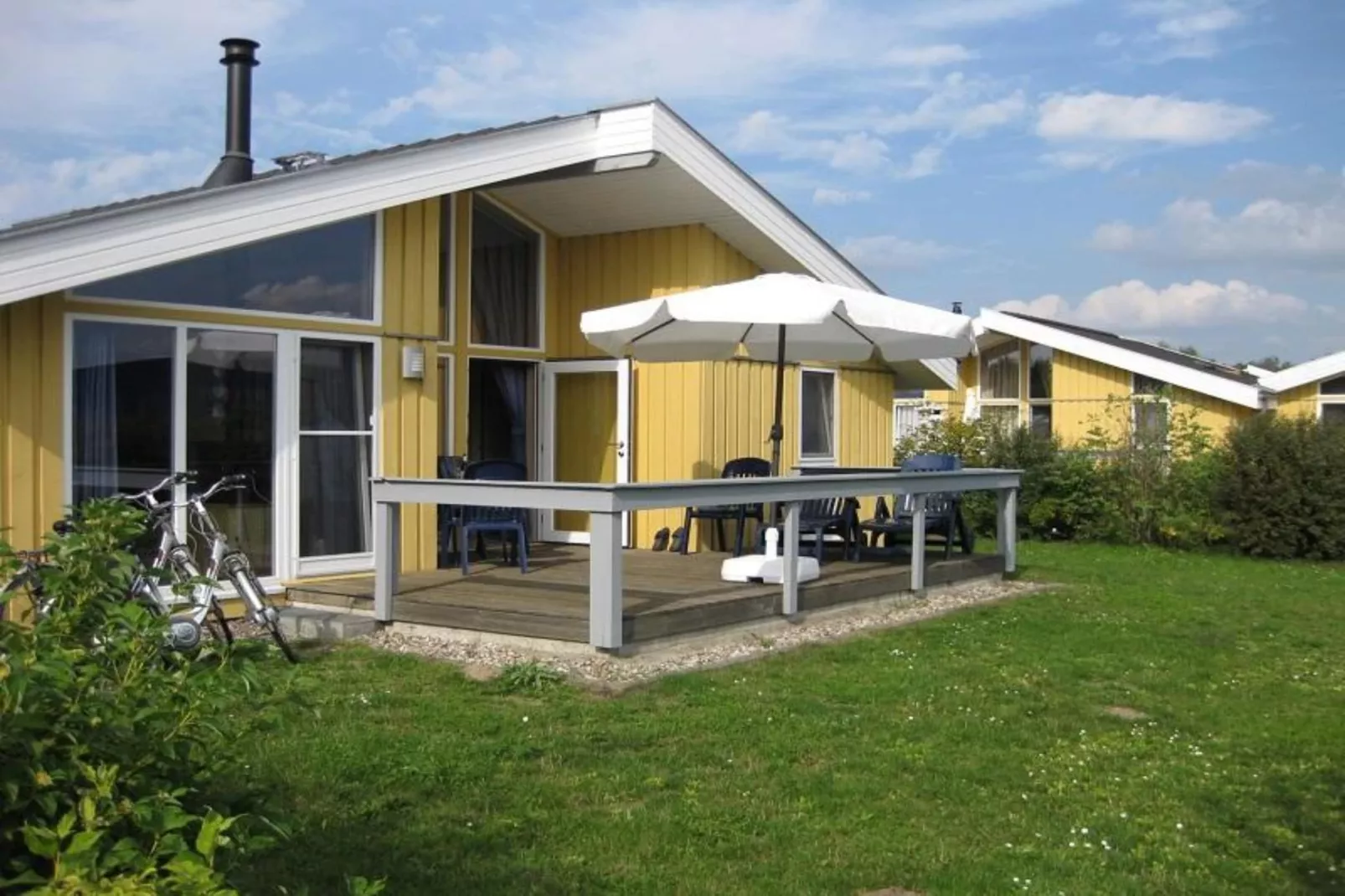 Ferienhaus Seeschwalbe-70-Buitenkant zomer